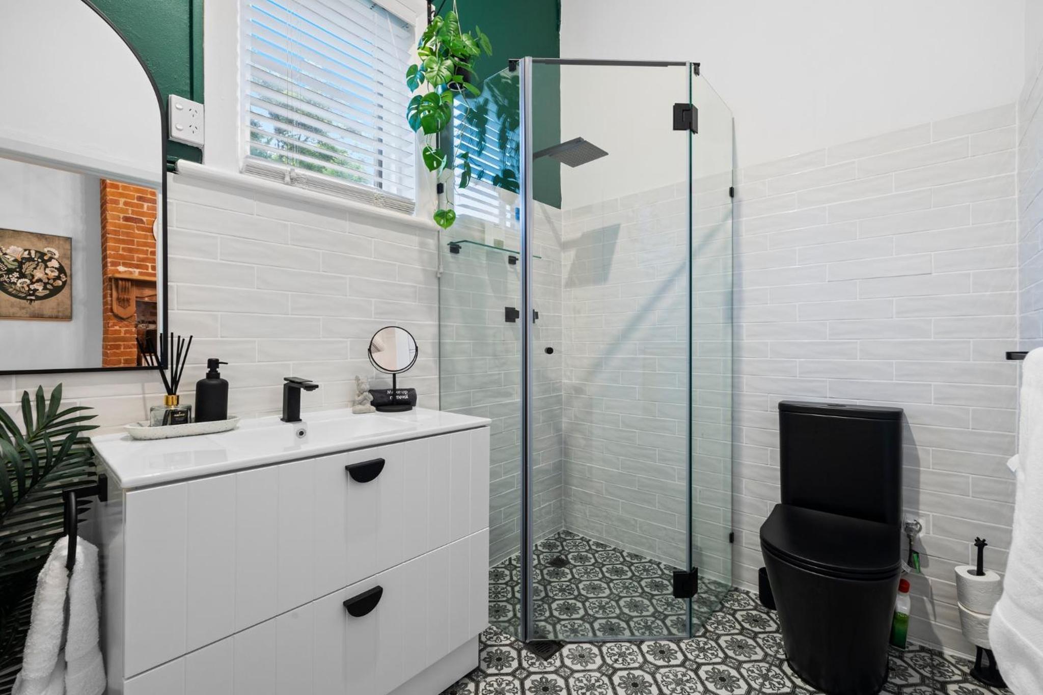 Mrs Percivals heritage luxury and romance with outdoor deep soak tub