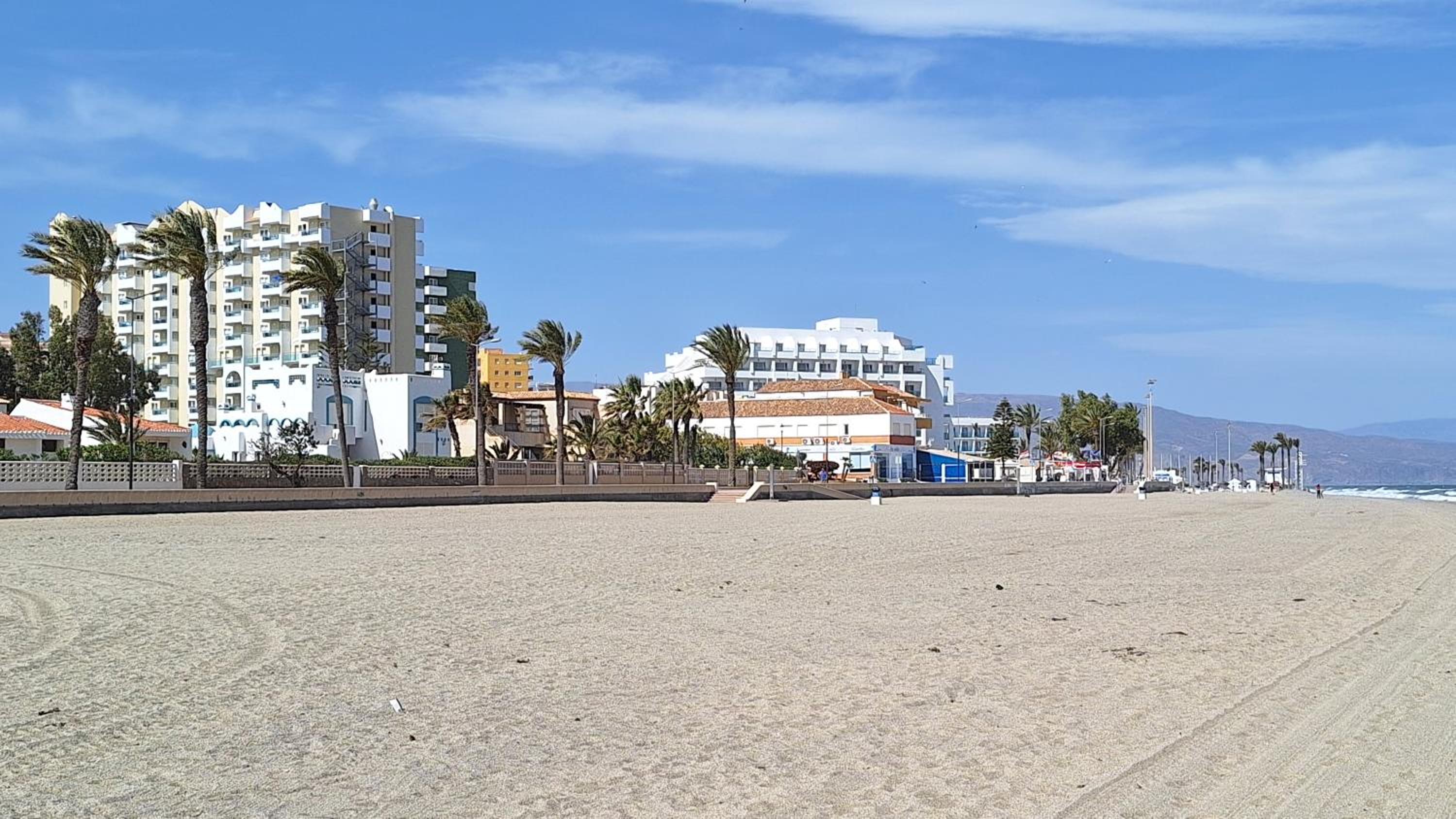 Destinos de Sol Roquetas de Mar - Montepío Minería