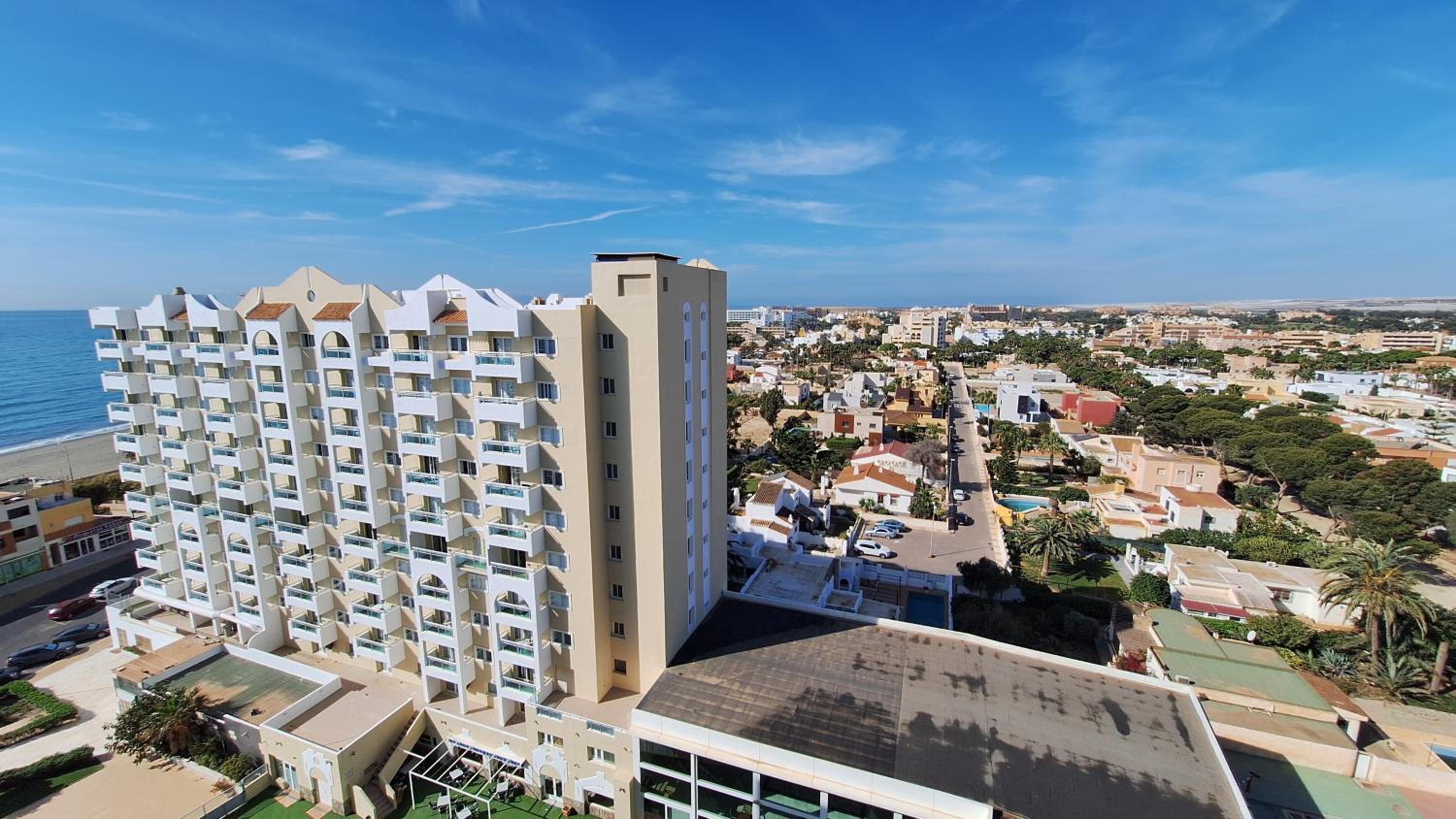 Hotel Destinos de Sol La Minería Roquetas de Mar - Image 1