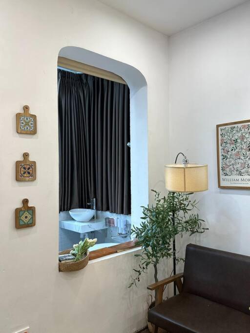 Bathhub Amoureux Chùa Hà