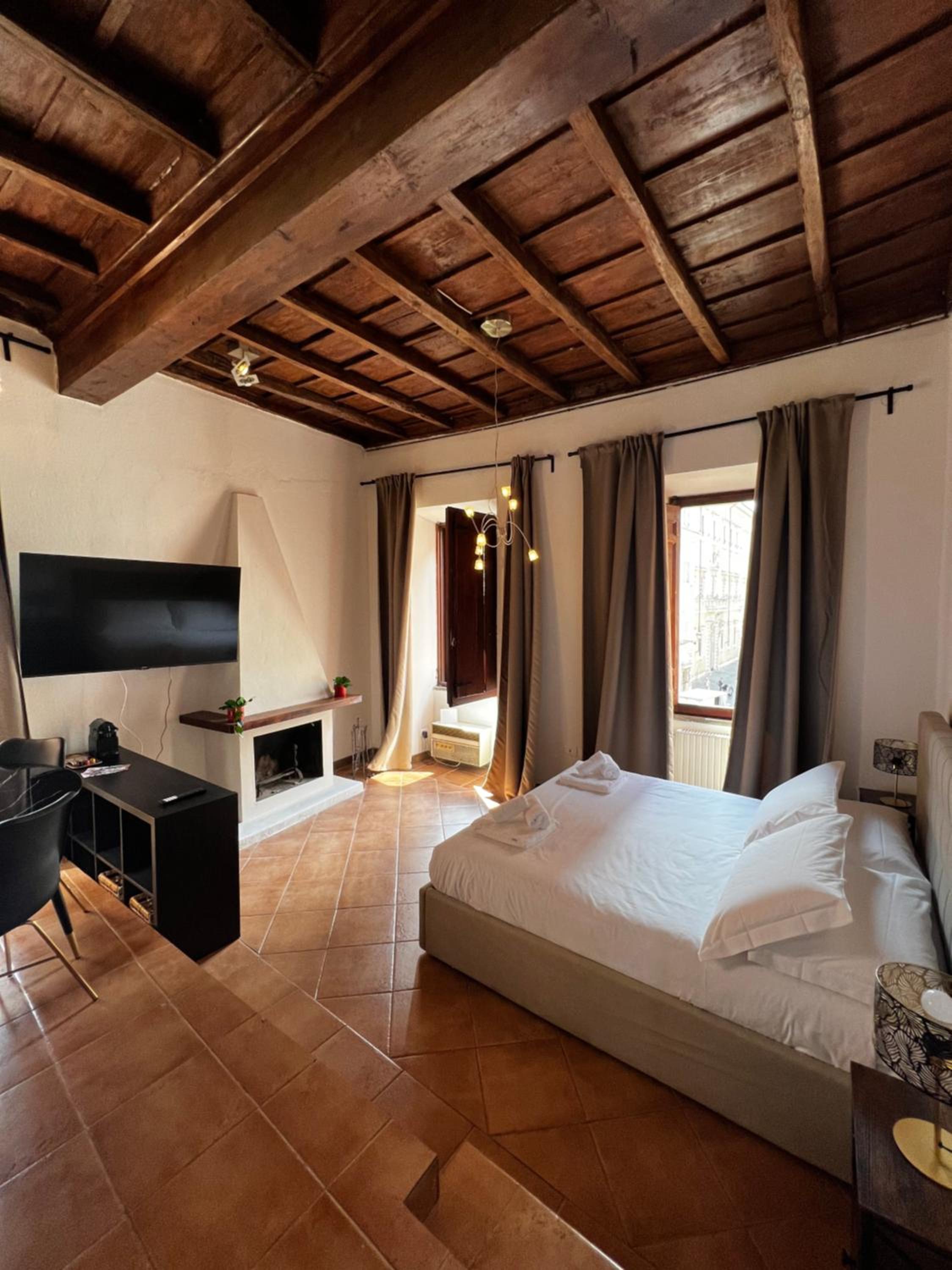 Imperial House San Calisto 7