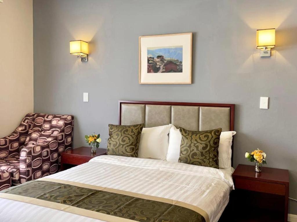 Azinnia Rivonia Guest House