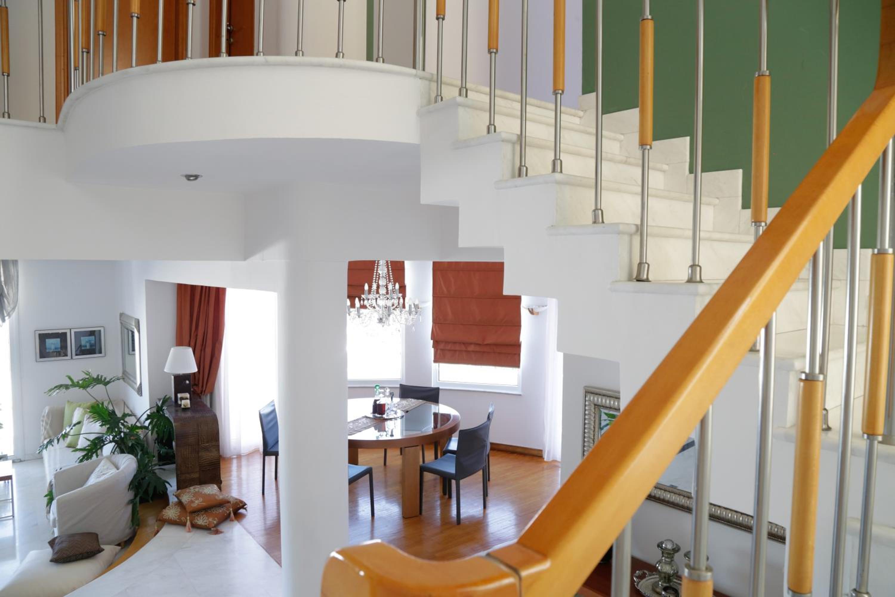 Villa Io view 4