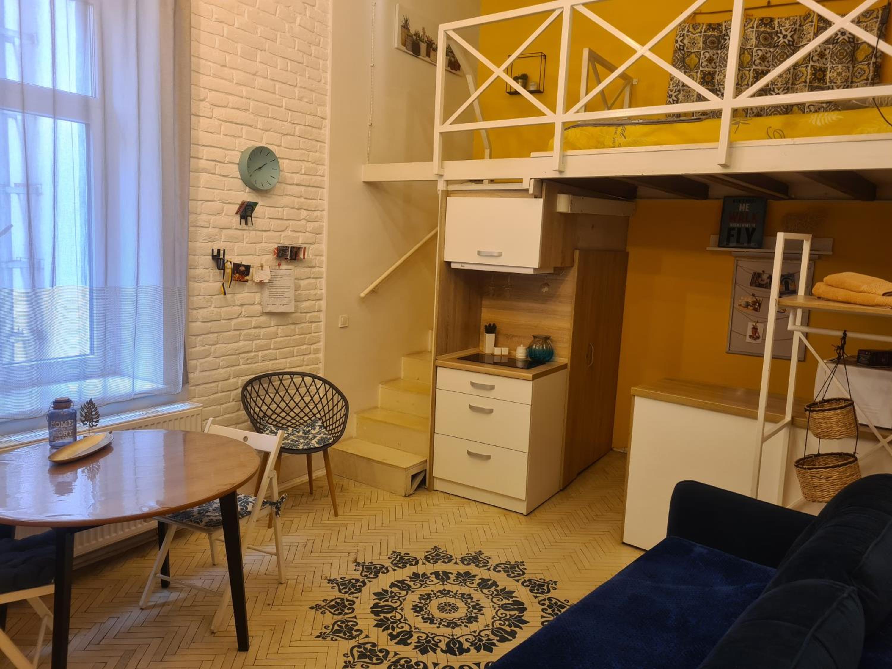 Style Loft Apartment view 4