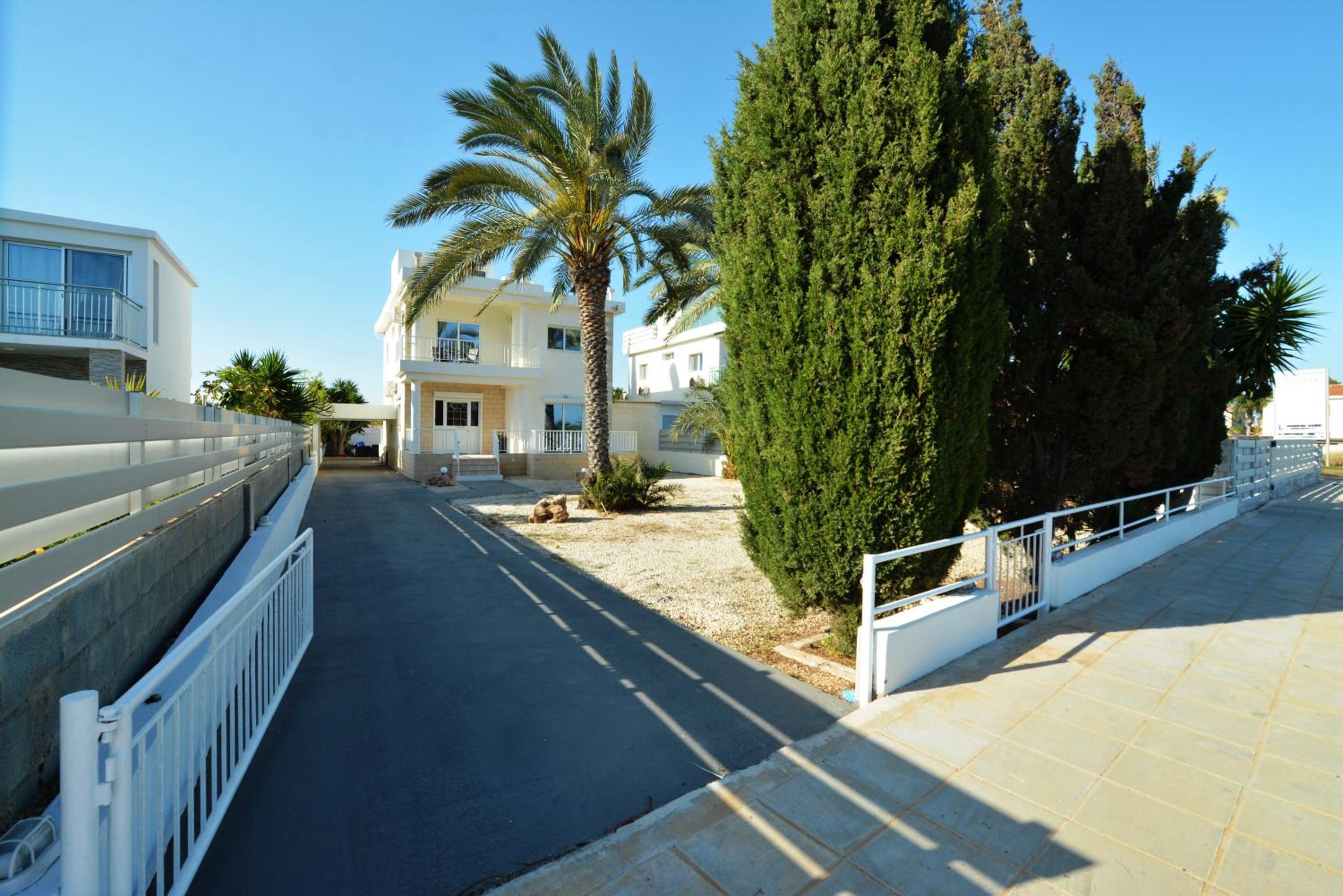 Villa Chloe