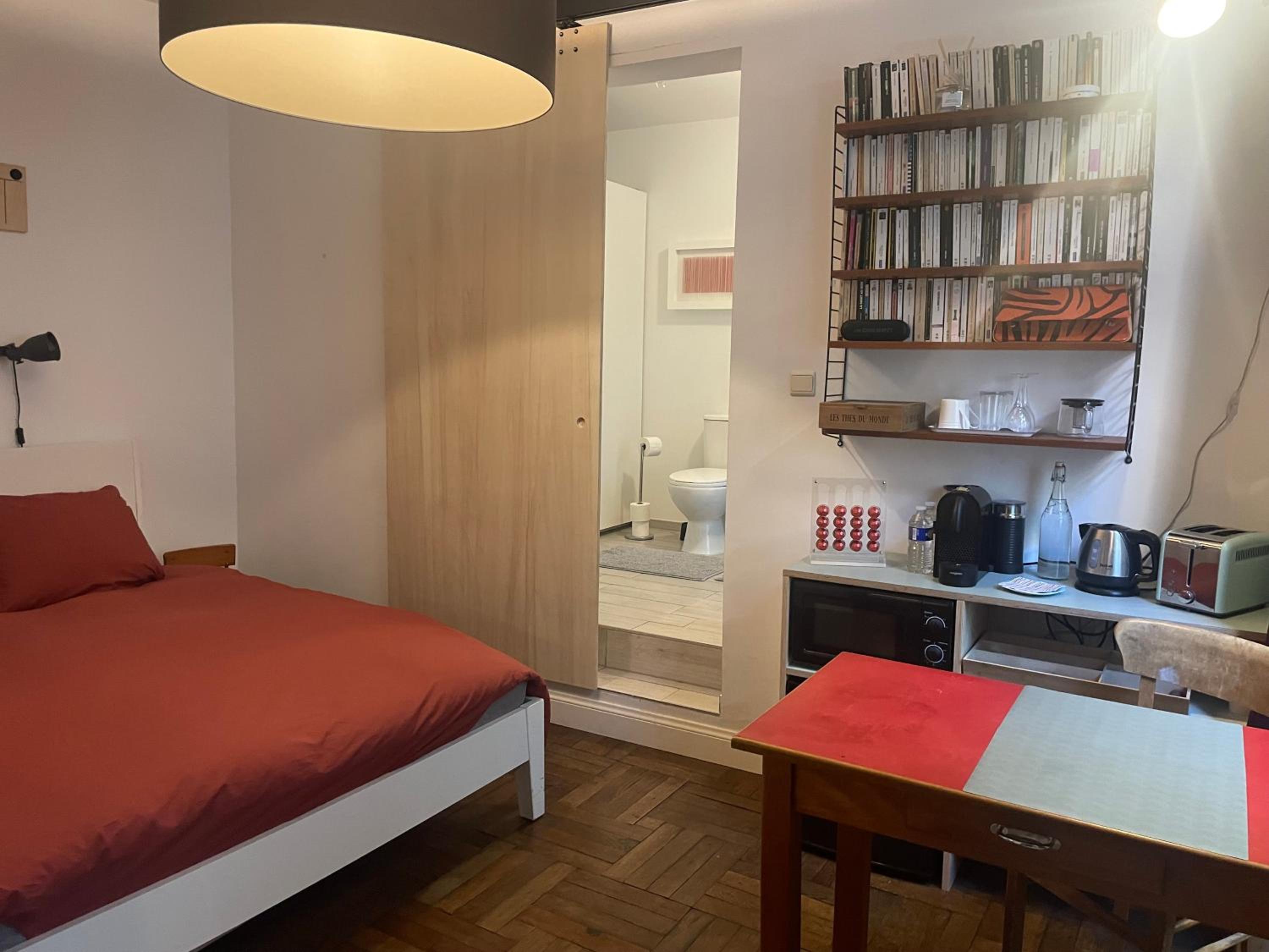 hotel room
