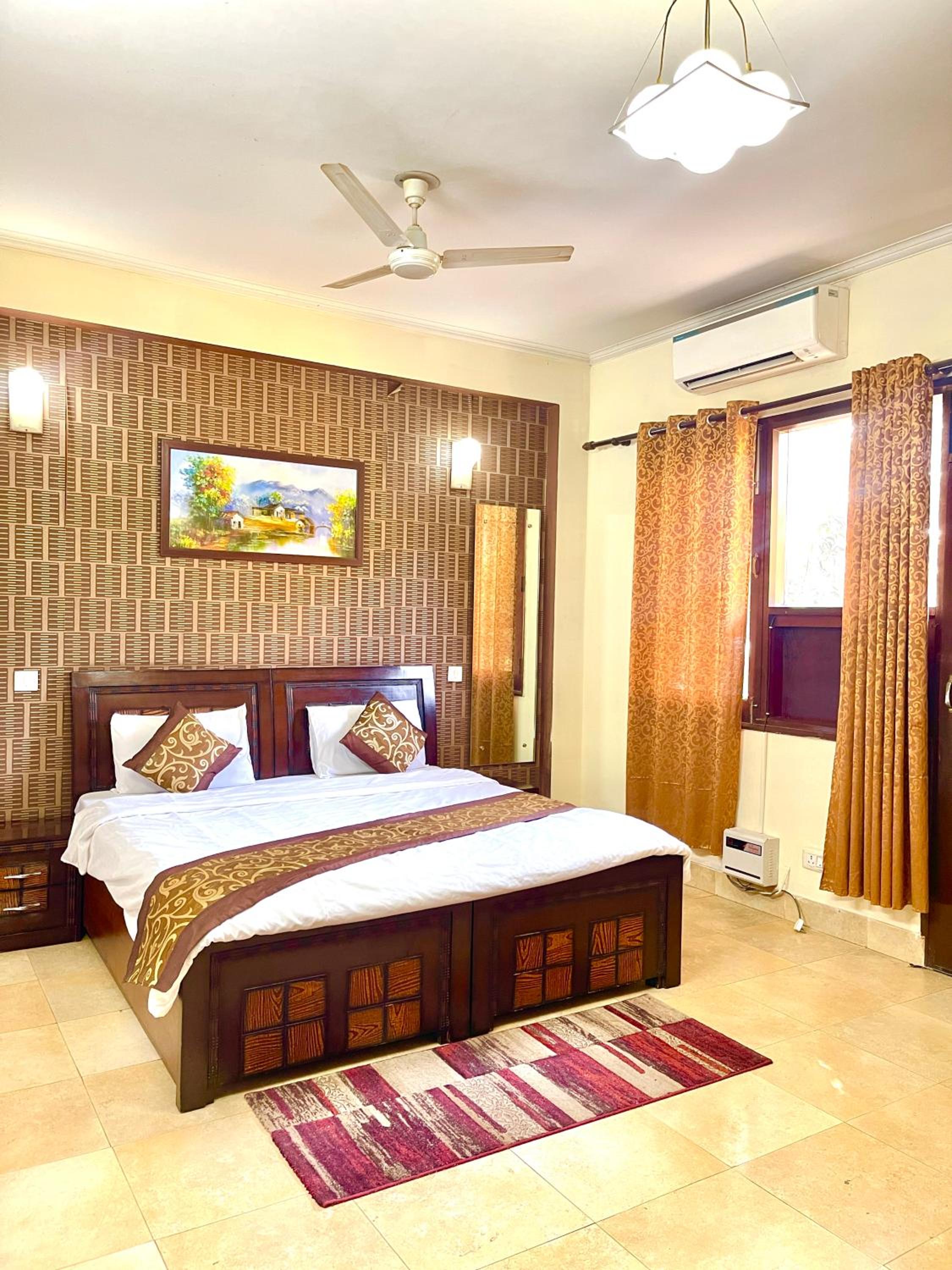 Gurgaon Vacations - Studio Serviced Apartments near Fortis Hospital - Property Image 1