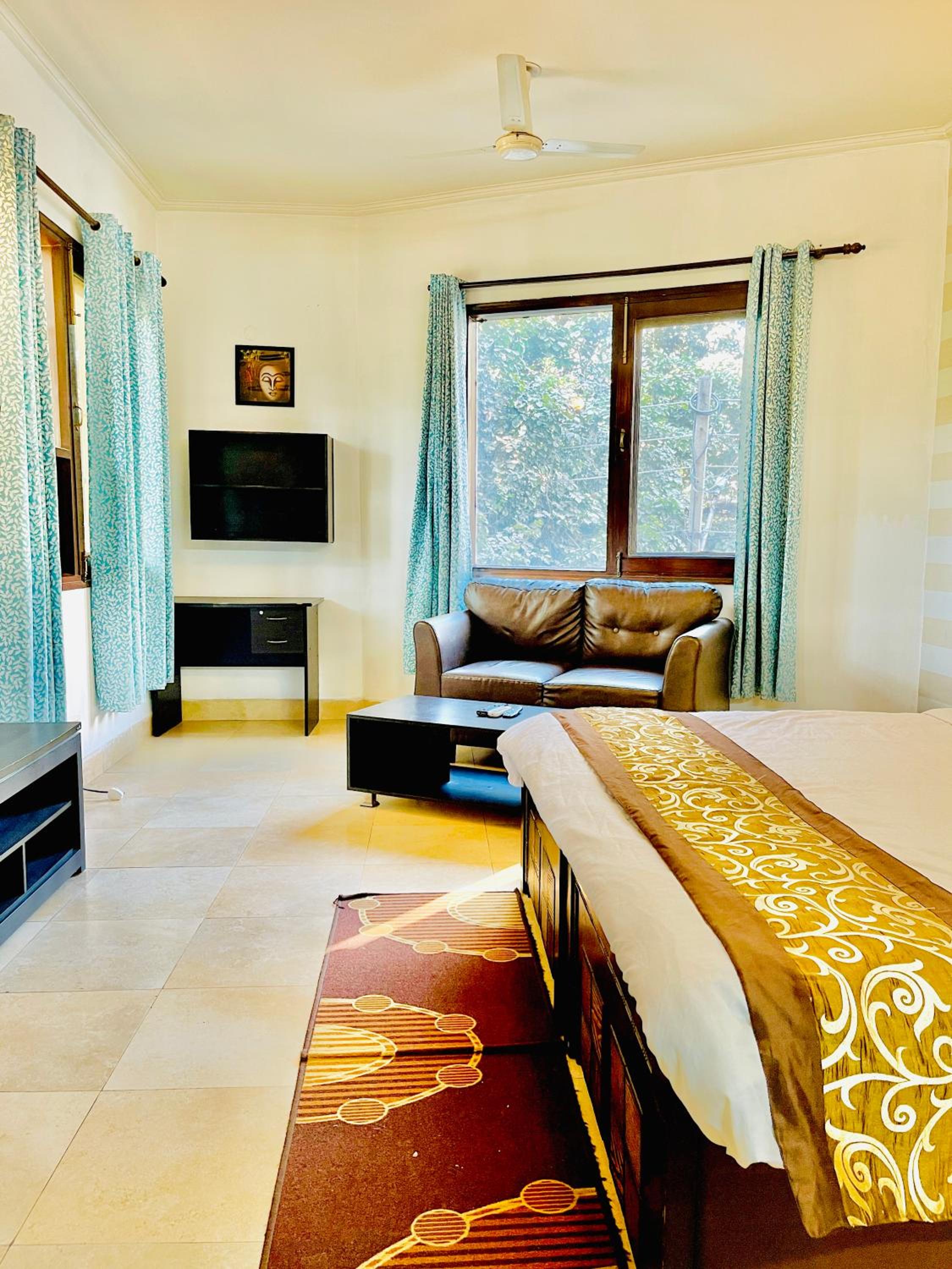Gurgaon Vacations - Studio Serviced Apartments near Fortis Hospital - Property Image 3