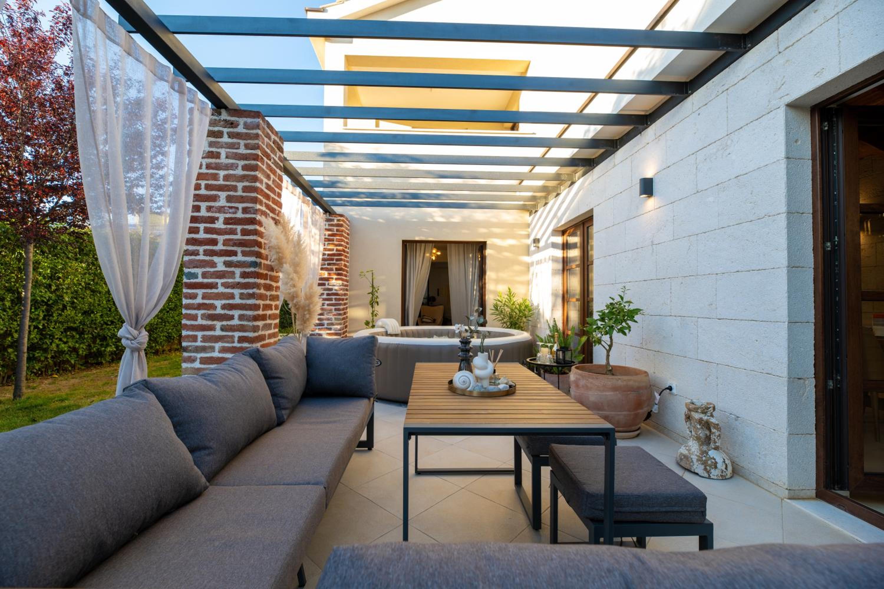 Photo 51