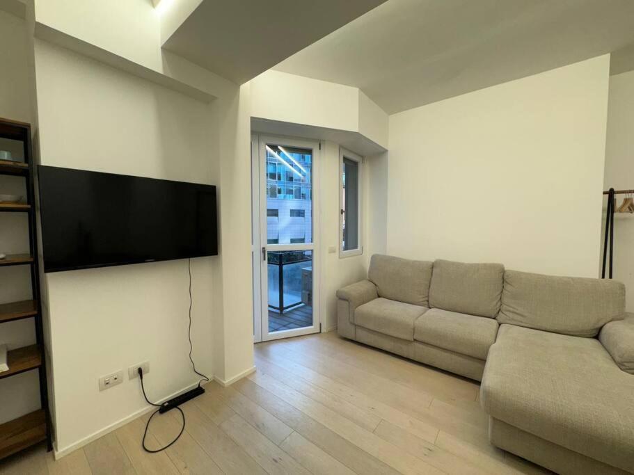 Modern apartment - Walking distance to Milan Central Station