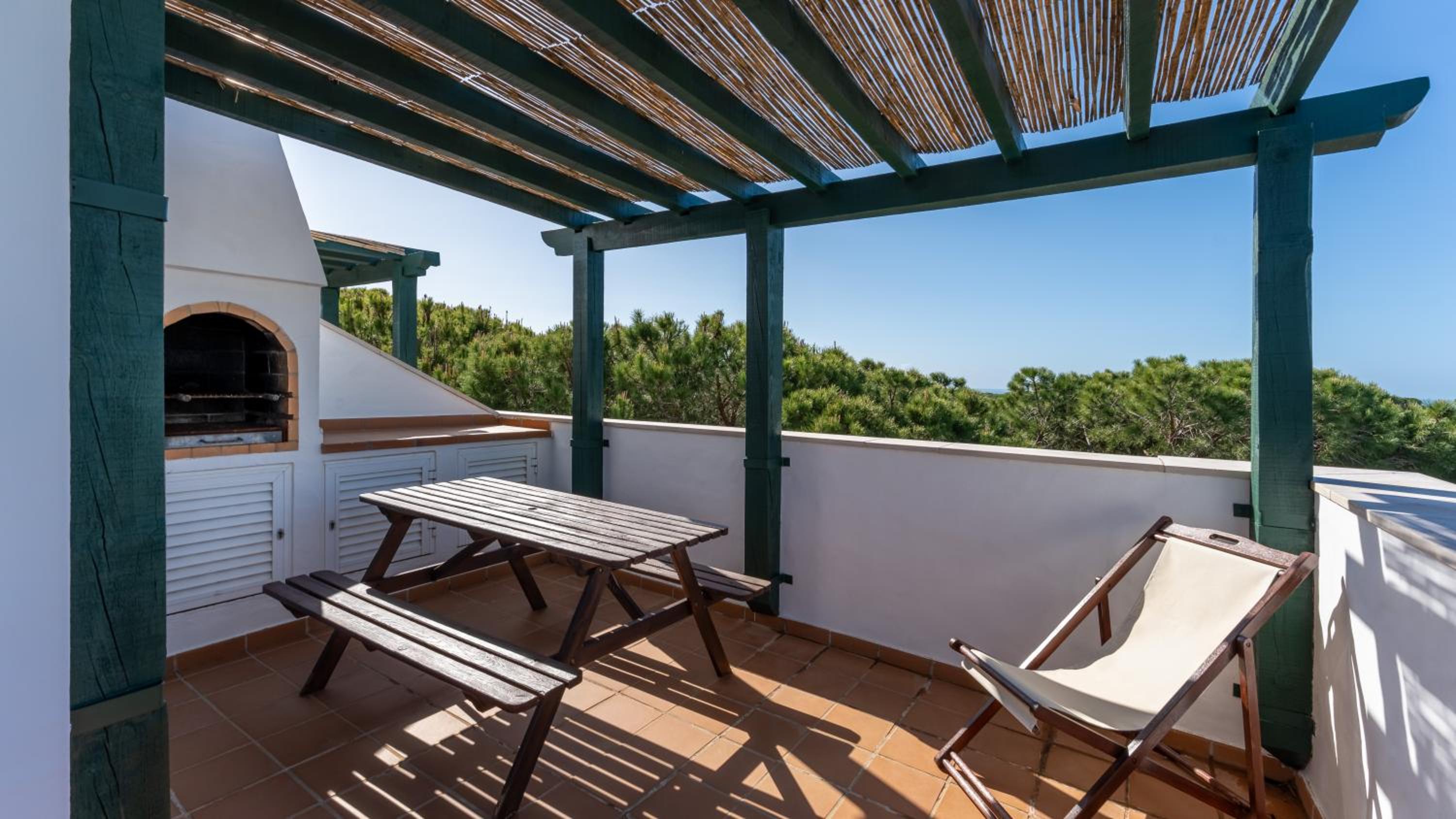 2 BDR House W/Terrace in Praia Verde by LovelyStay view 2