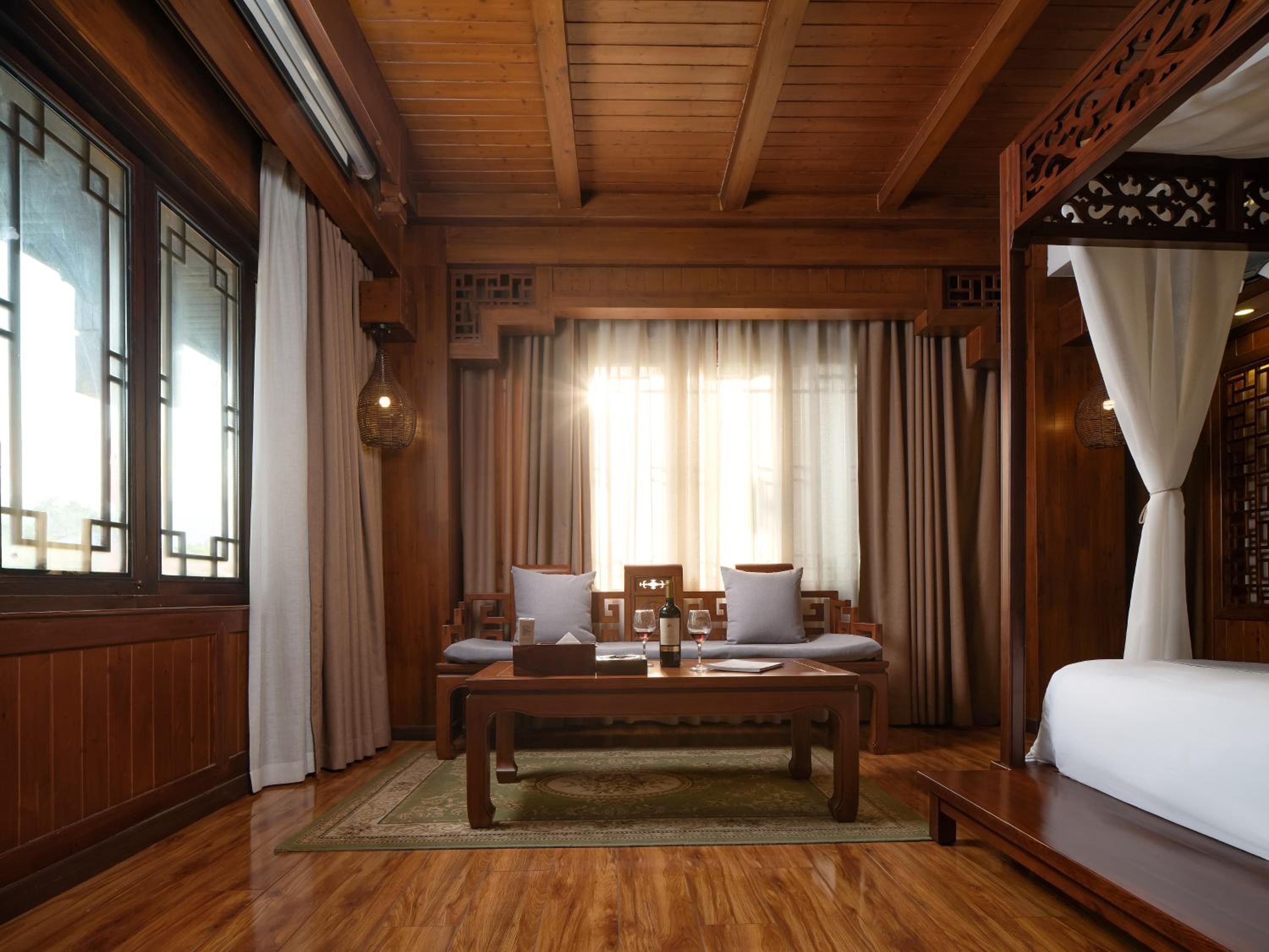 Lee's Boutique Resort & Including free breakfast and free pick-up service