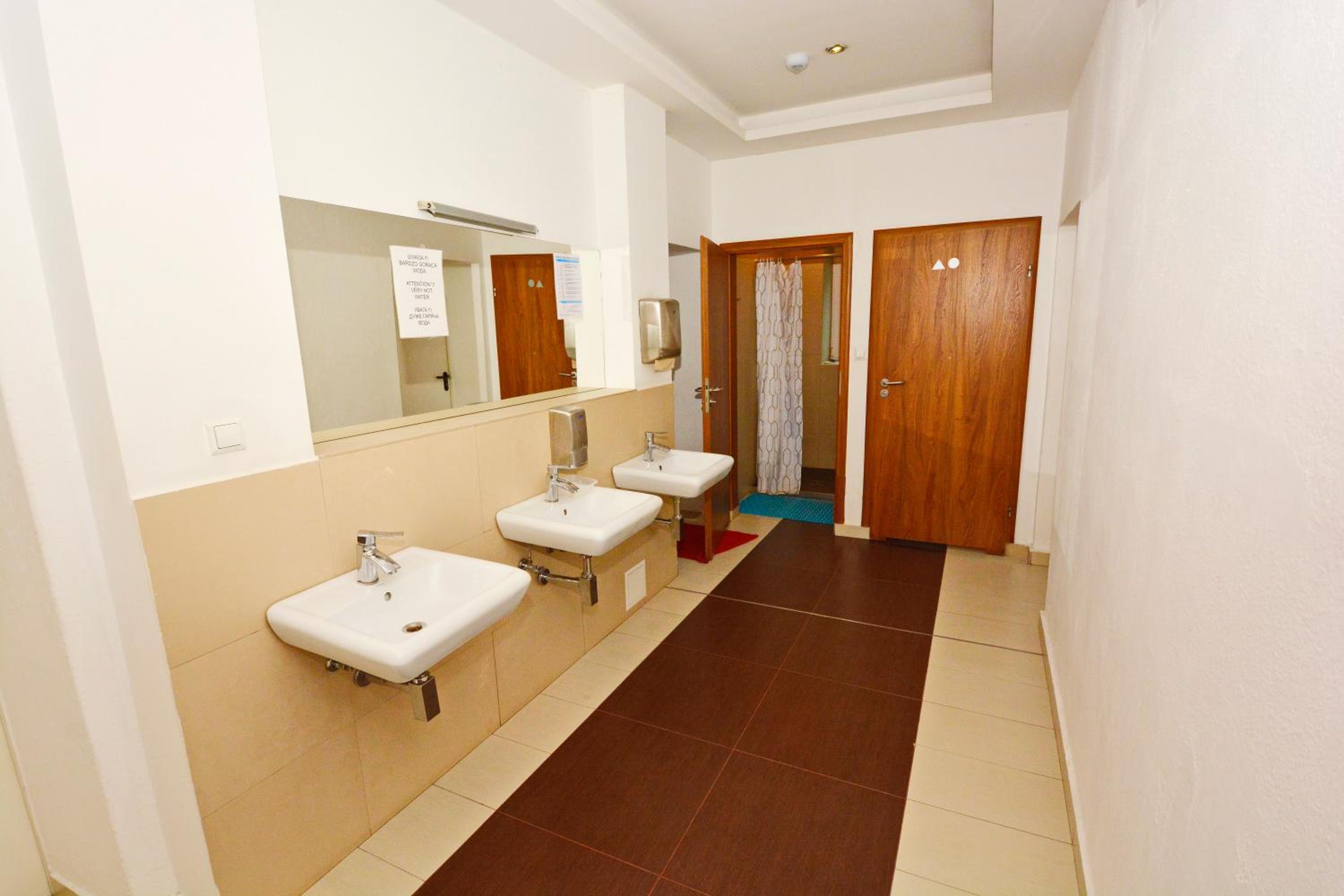 Katowice Vacations - Twoj Hostel Klimczoka 7 - Property Image 2