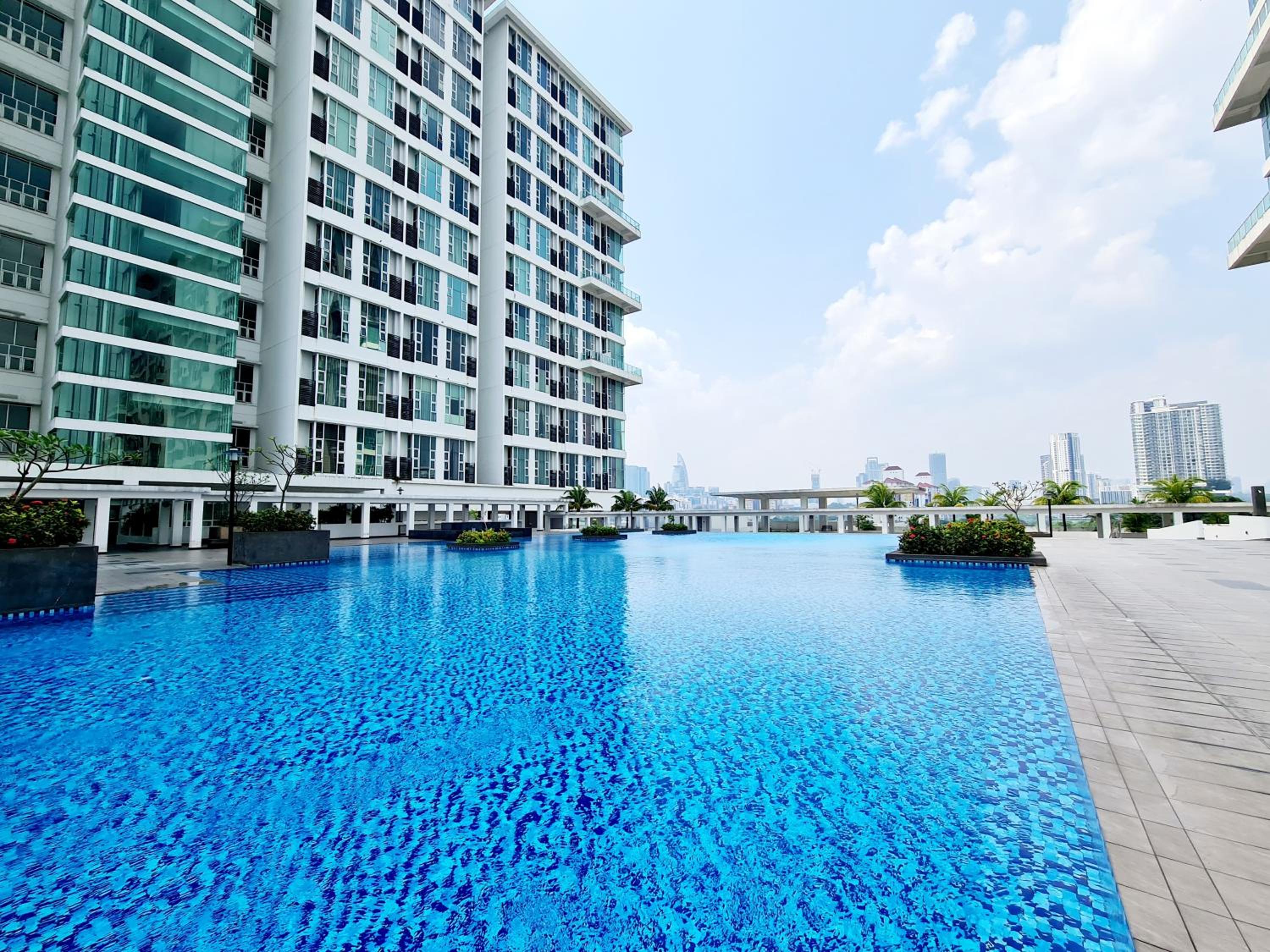 Garden Duplex Studio 7 Guest Old Klang Road Kuala Lumpur Mid Valley Pearl Point Bangsar Bangsar South Bukit Jalil Taman Desa ML