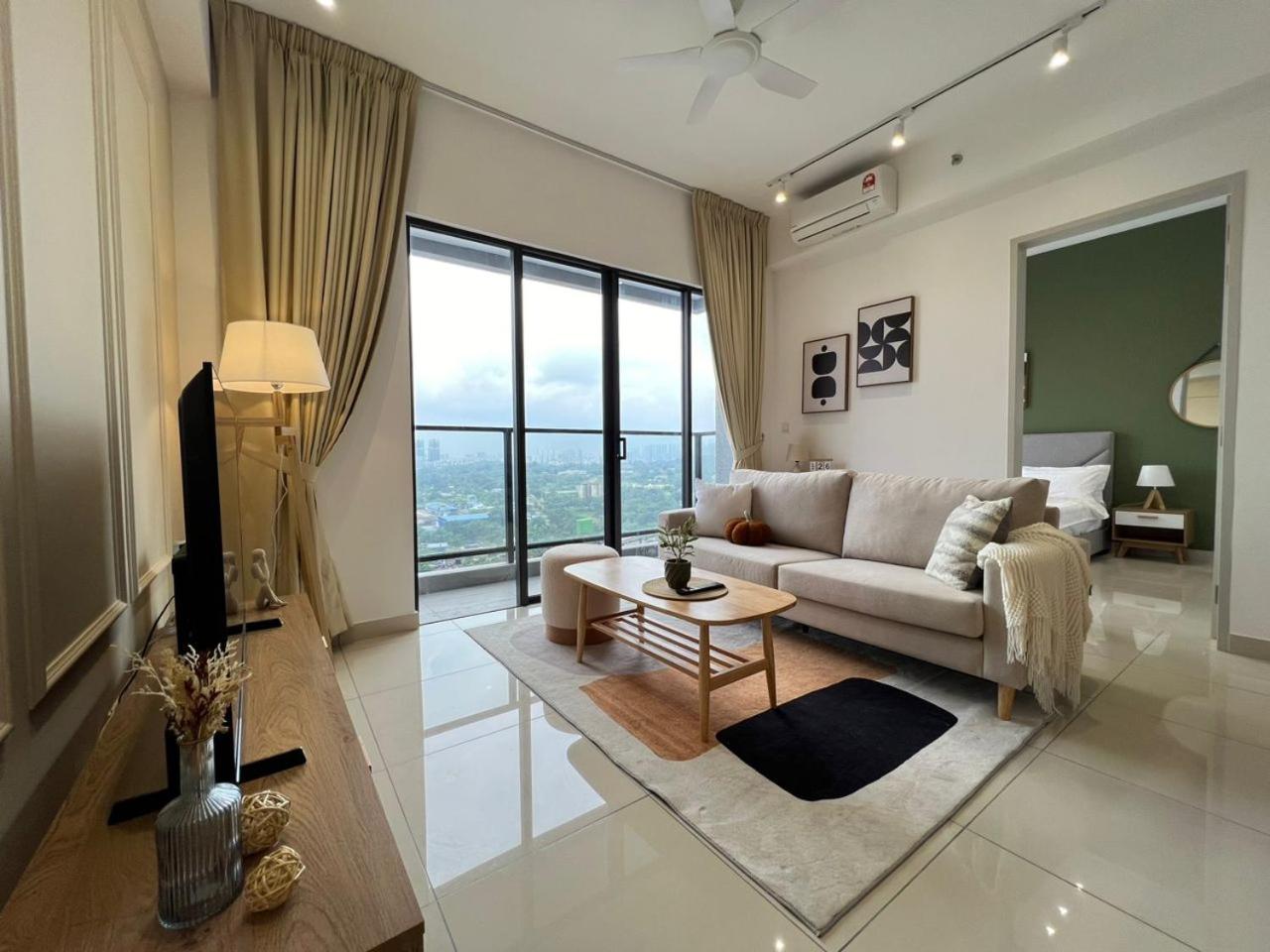 KLCity & KLCC View Modern Style 2R2B - 6 pax
