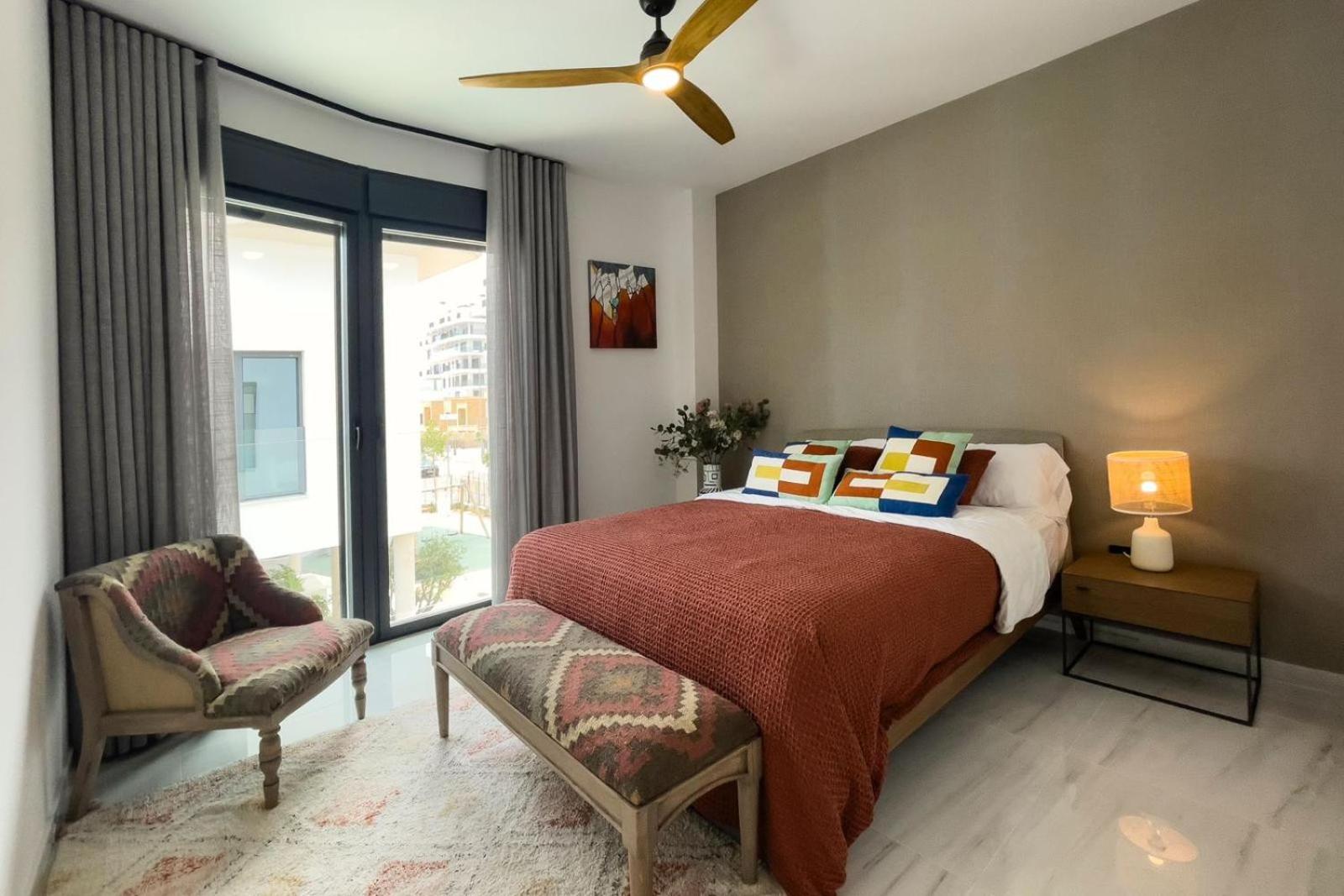 Luxury Sea View Penthouse by United Renters