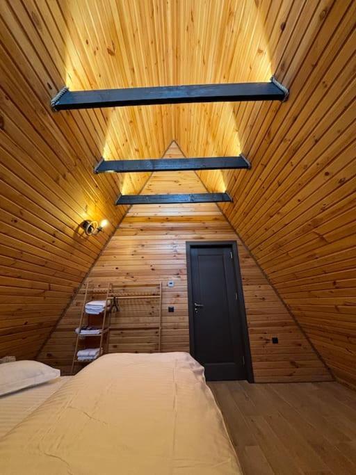 Tramonto Cabin