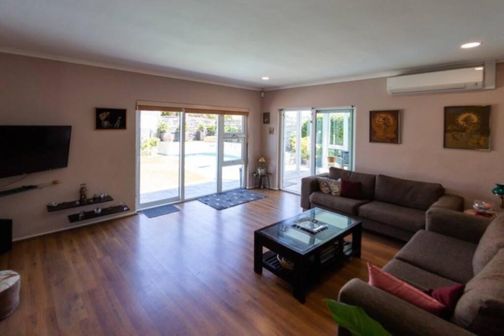 Family Home in West Beach, Blouberg view 4