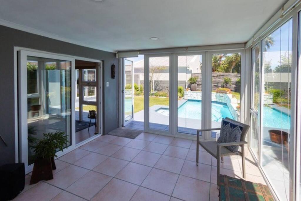 Family Home in West Beach, Blouberg view 5