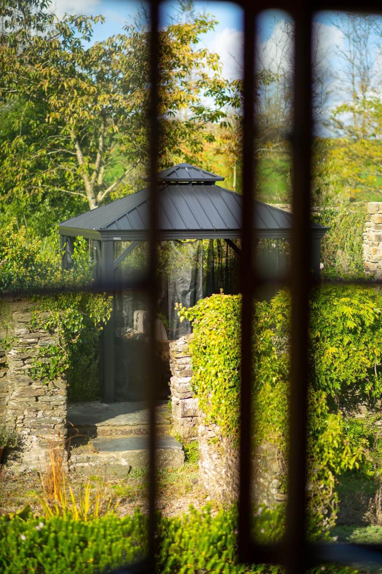Upper Tallet at Accott Manor