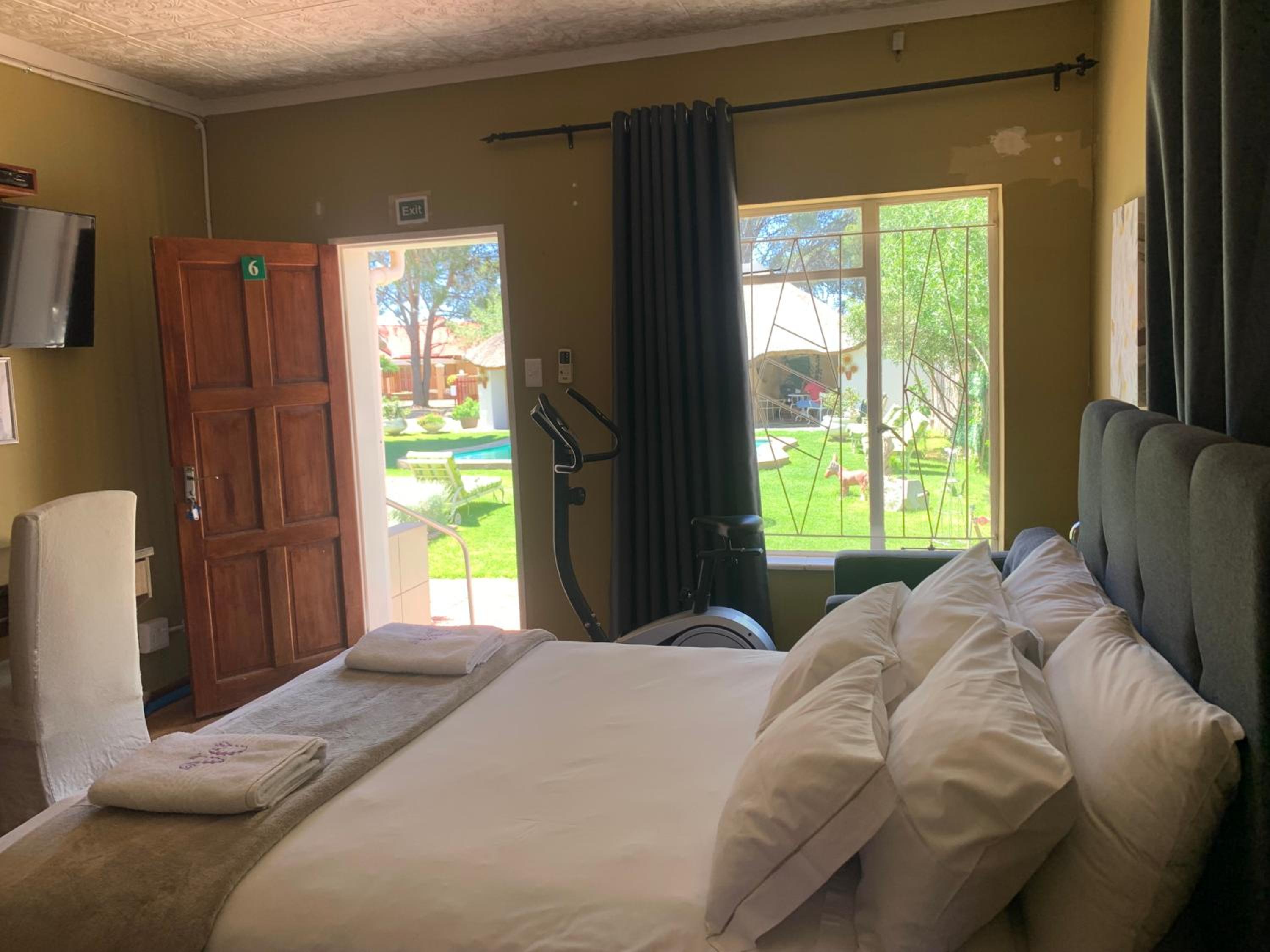 Victoria Oaks Guesthouse, photo 13