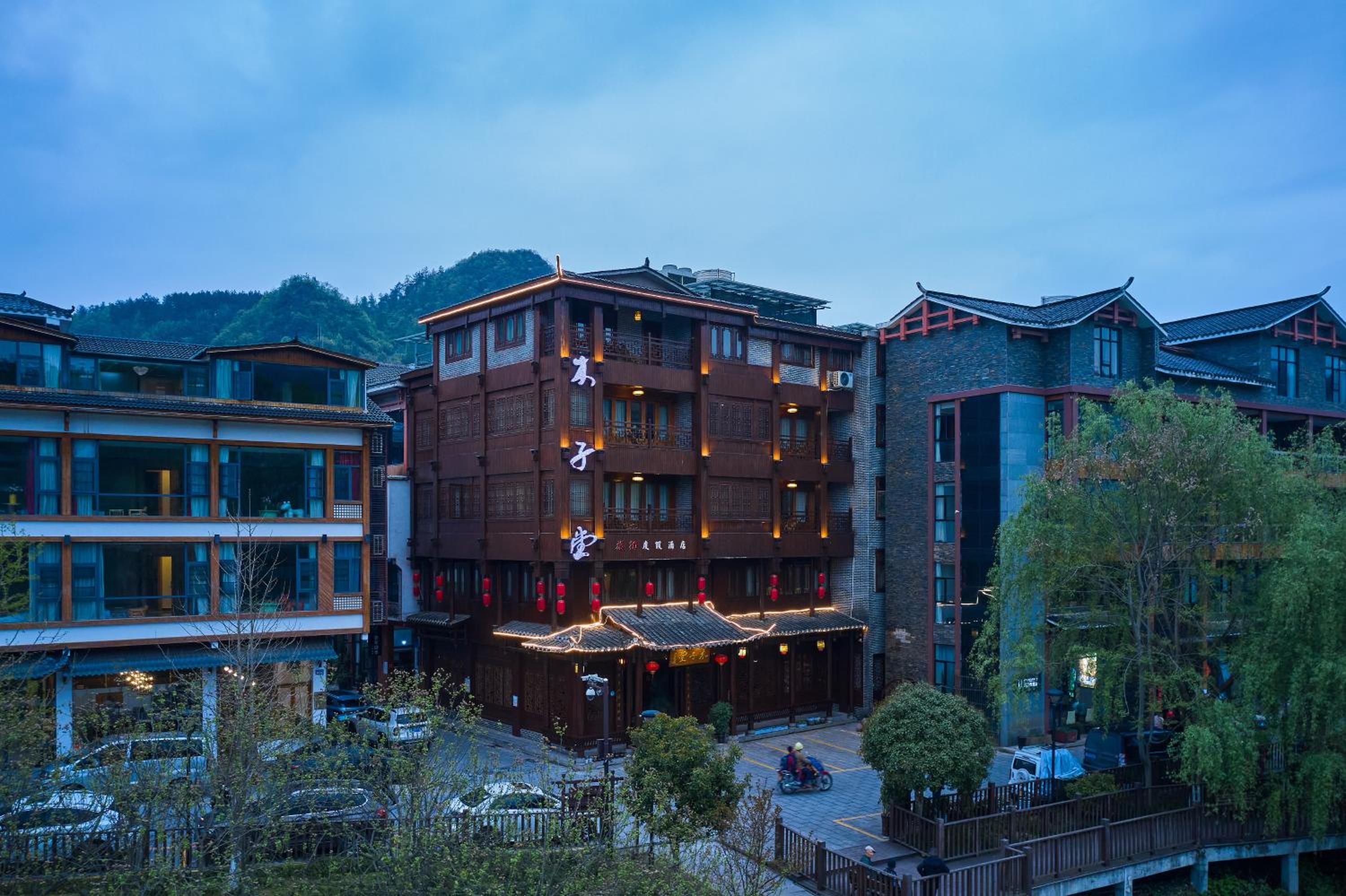 Lee's Boutique Resort & Including free breakfast and free pick-up service