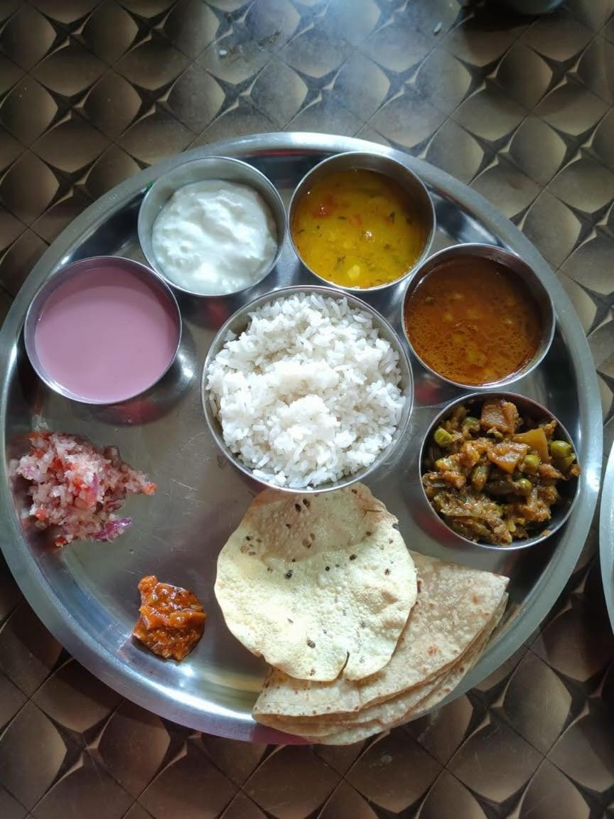 Aadesh Restorent