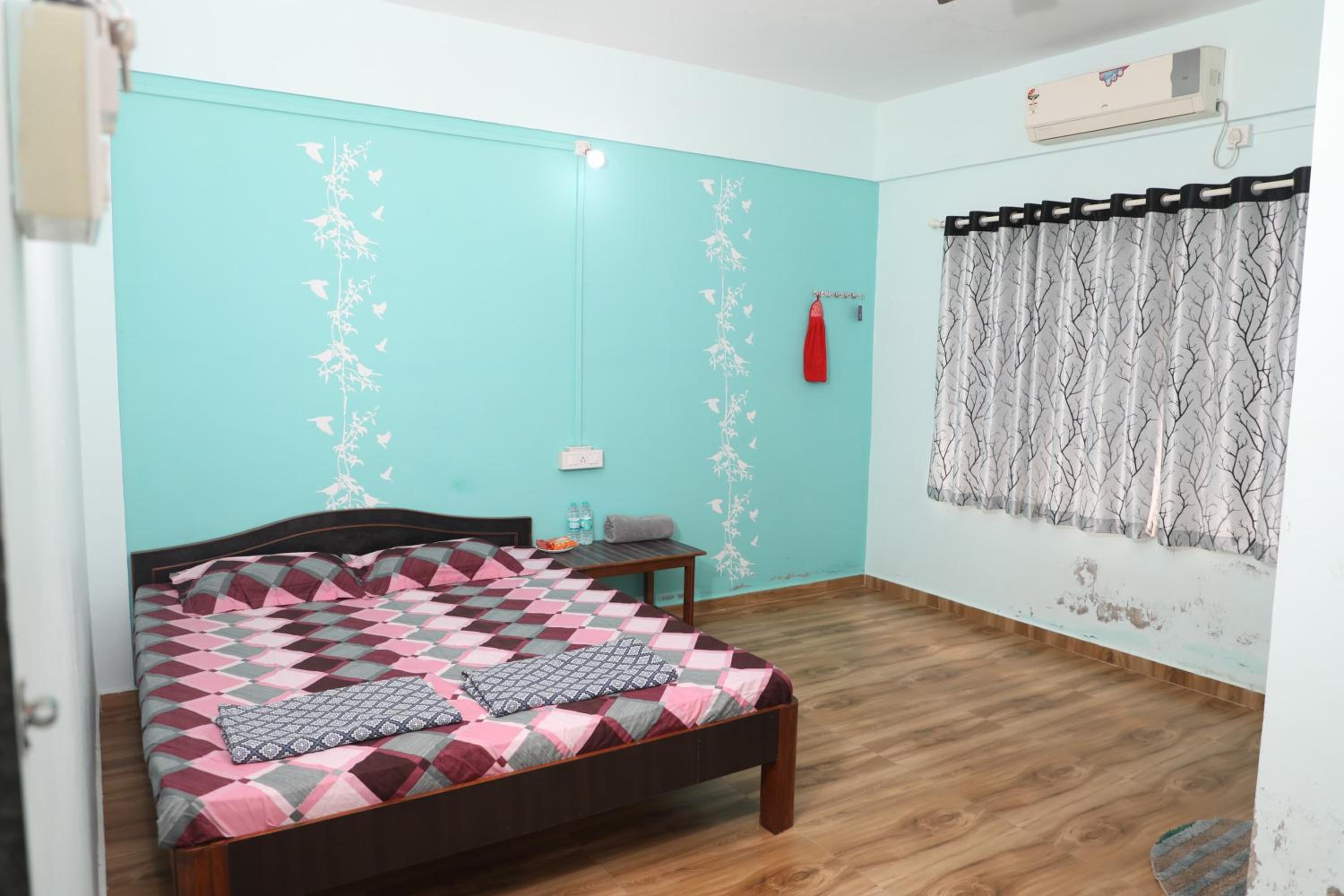 Aadesh Restorent