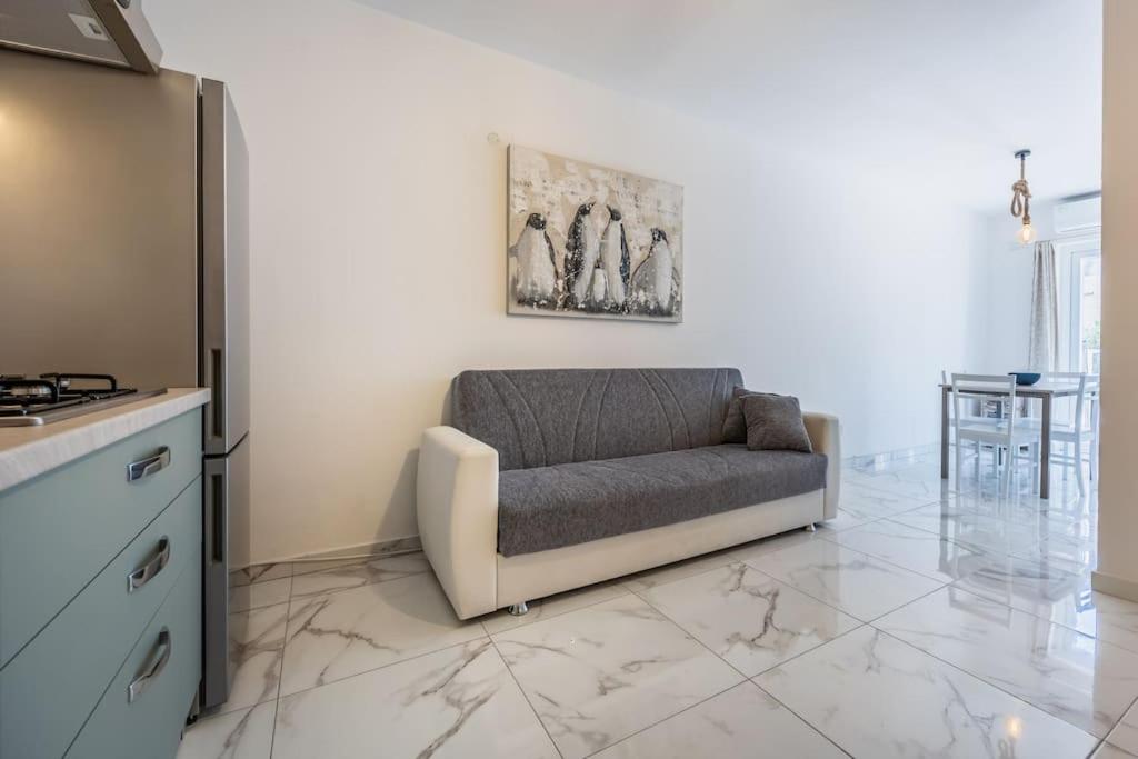 New one bed apartment walking distance to Valletta by SF HOMES view 5