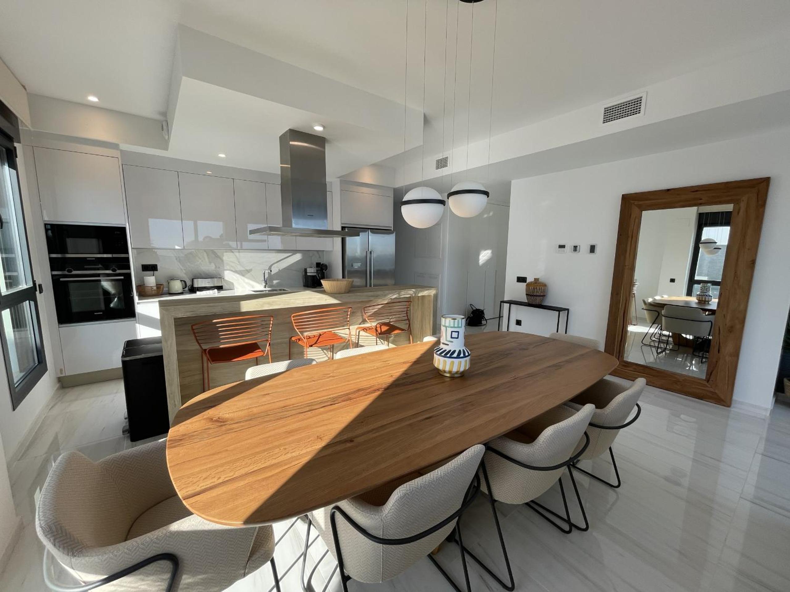 Luxury Sea View Penthouse by United Renters