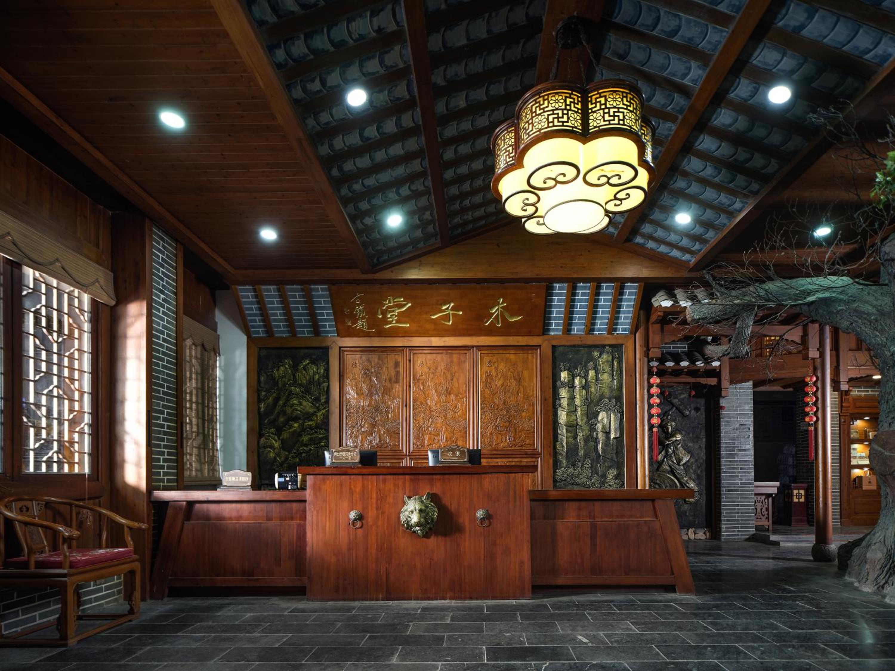 Lee's Boutique Resort & Including free breakfast and free pick-up service