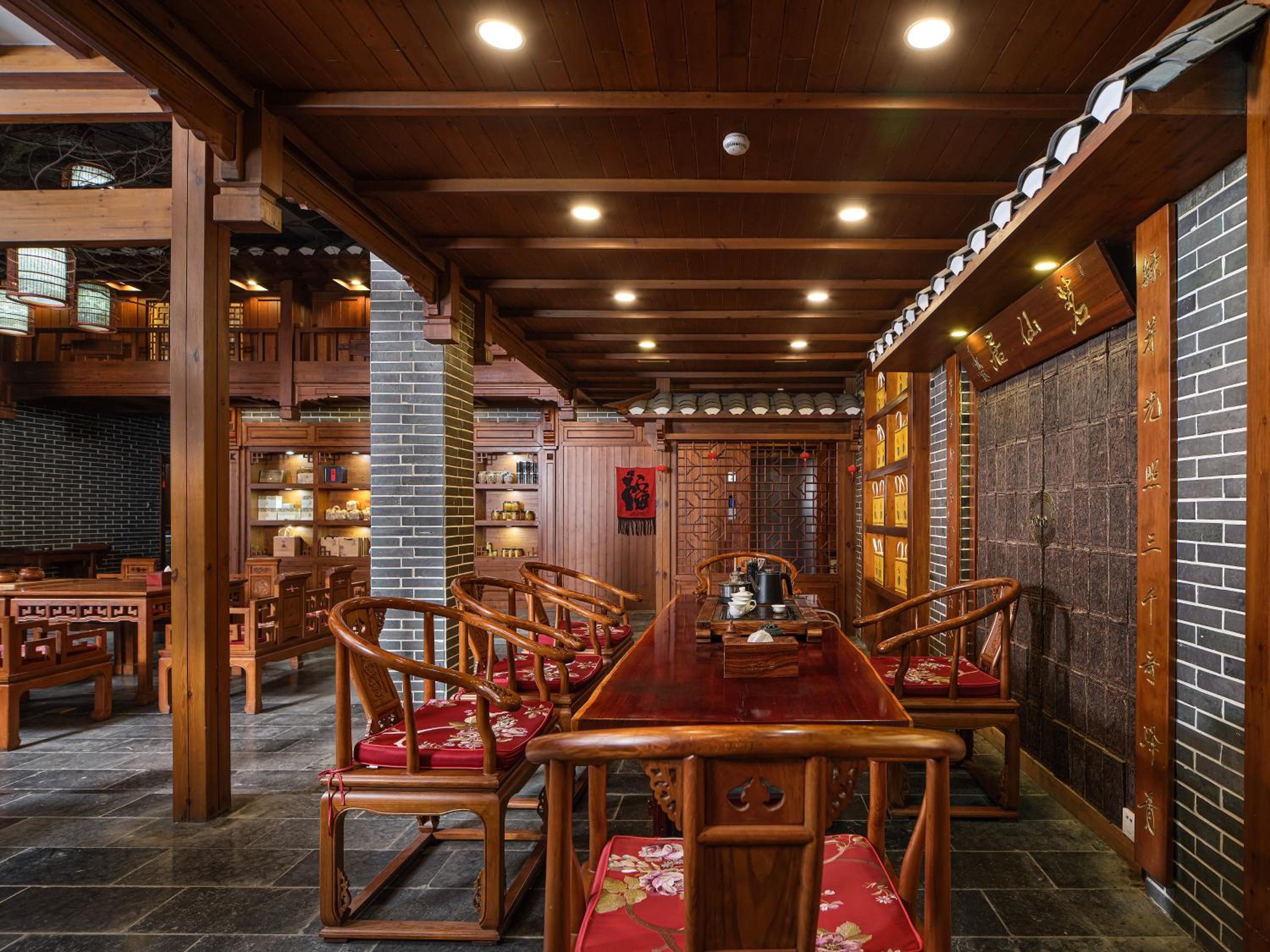 Lee's Boutique Resort & Including free breakfast and free pick-up service