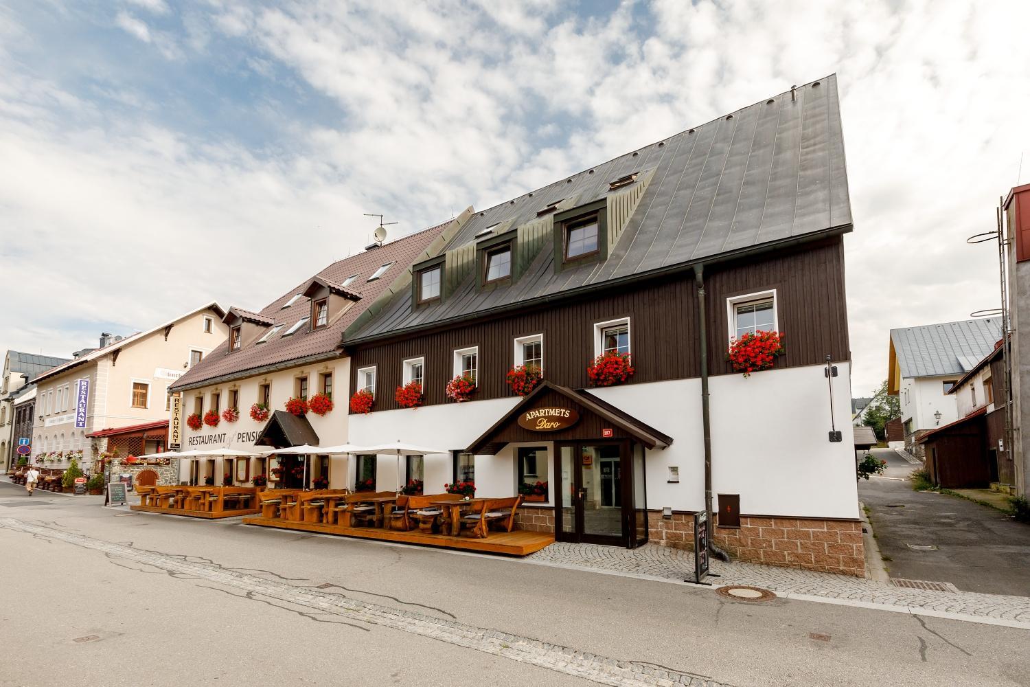 Penzion a Apartmány Daro