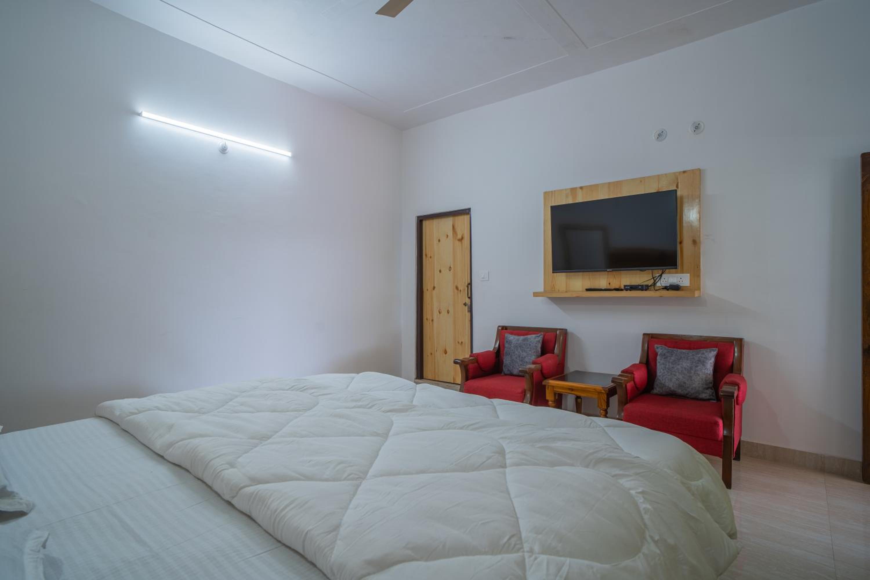 Jaavi Homestay Nainital view 2