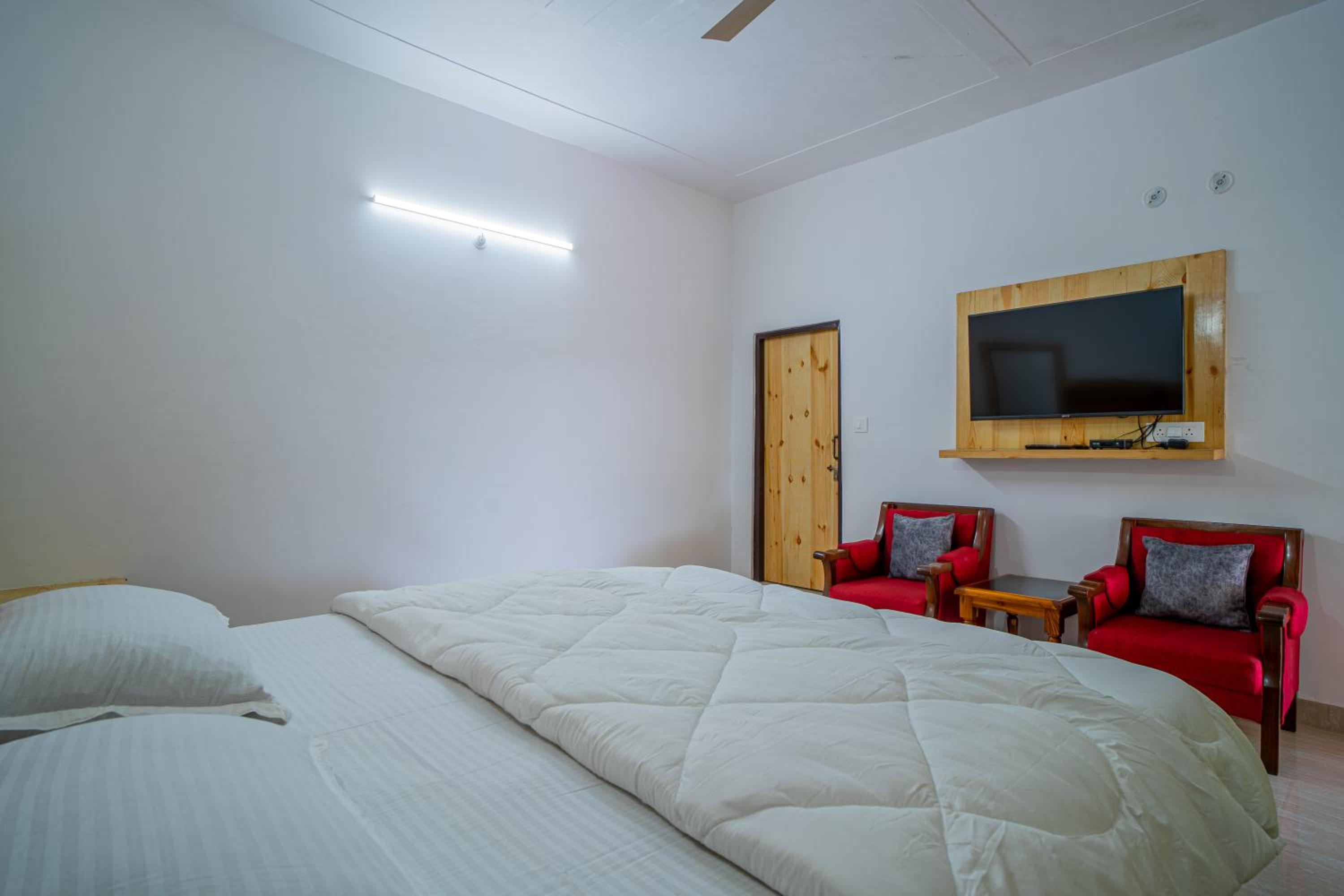 Jaavi Homestay Nainital view 3
