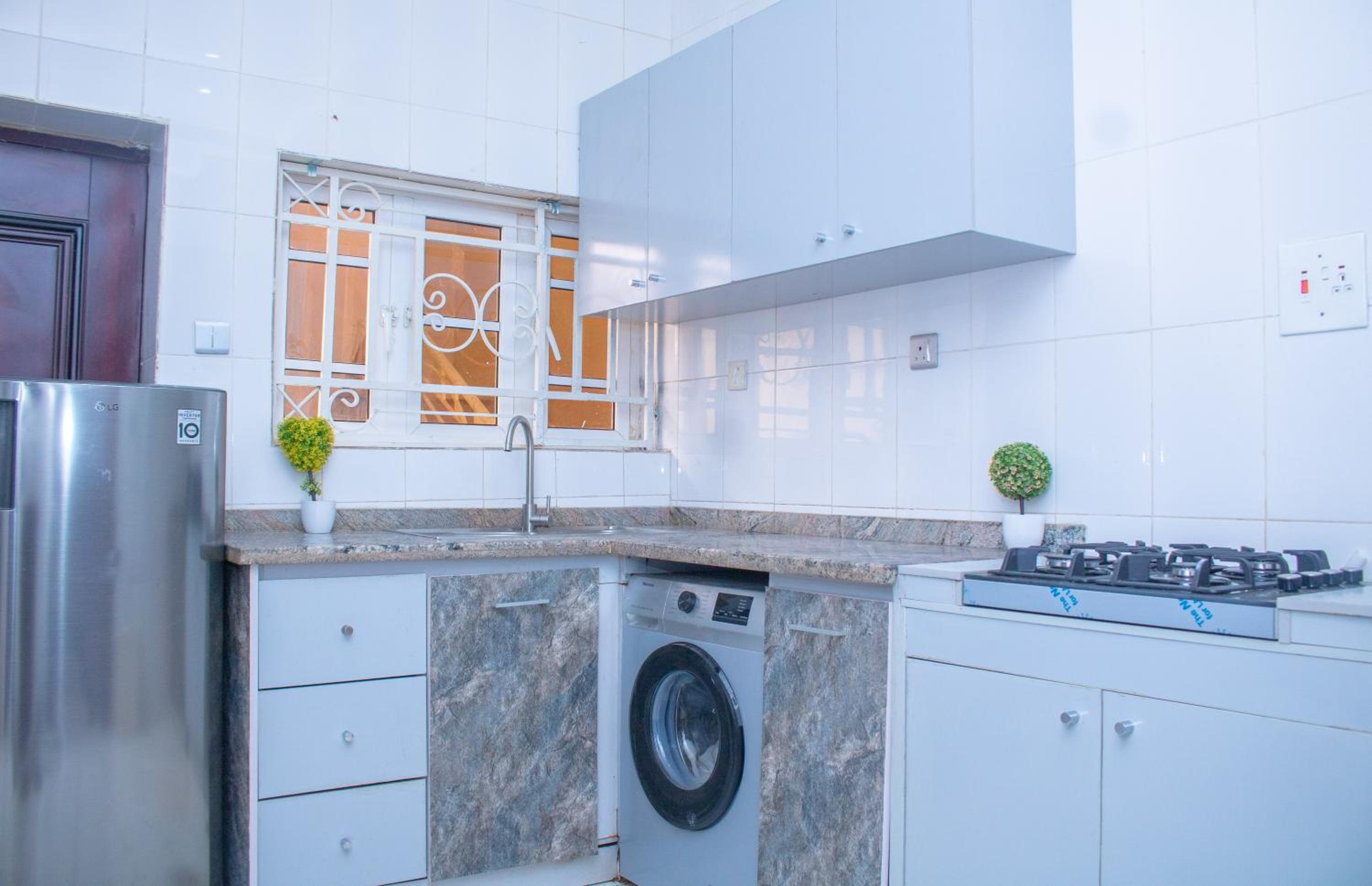 Hendon Ivy Apartment