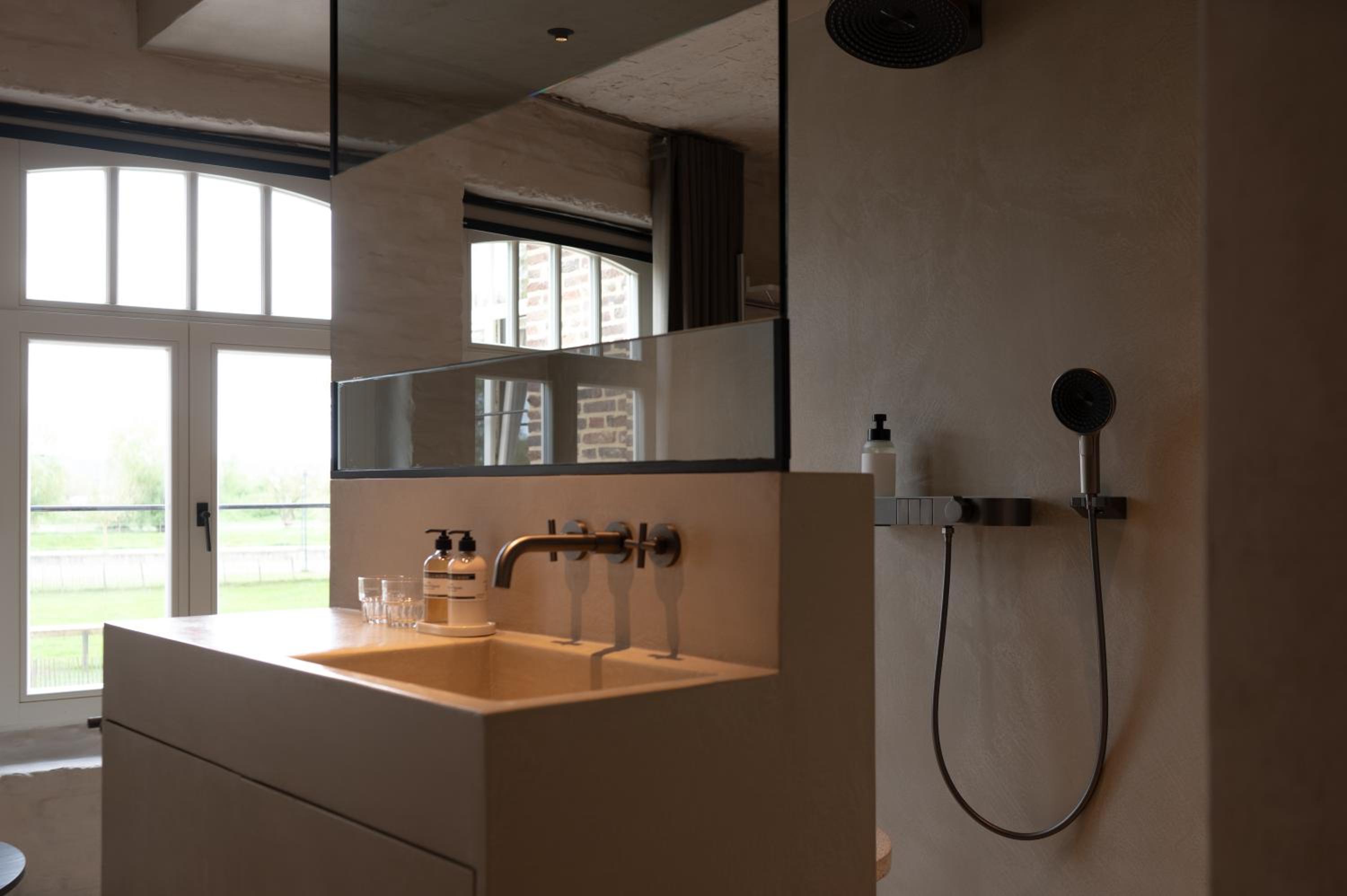 Luxe in Het Posthuis - nieuwe Stijlvolle Verblijven in Oud-Rekem