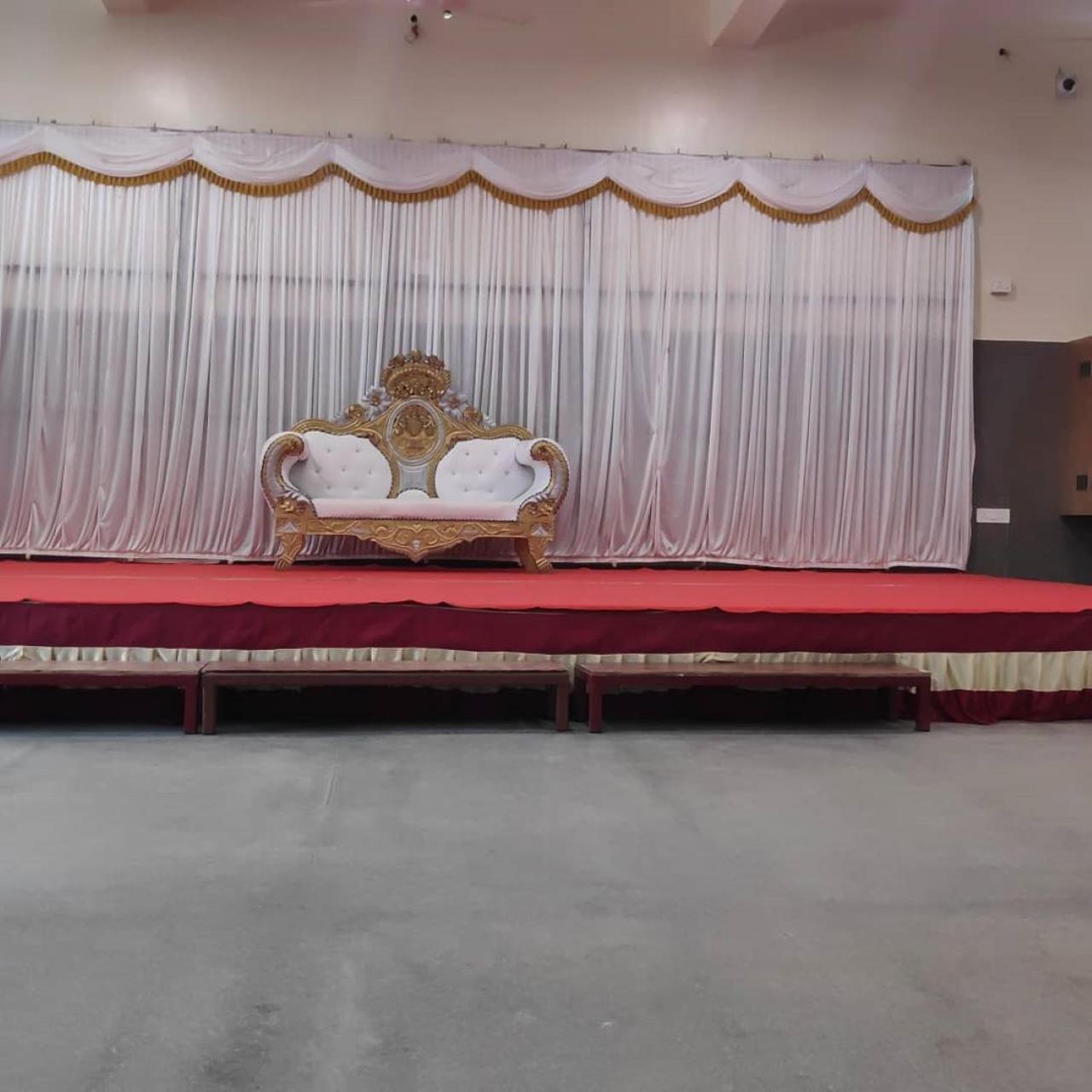 Kamala Shanti Palace, Jule