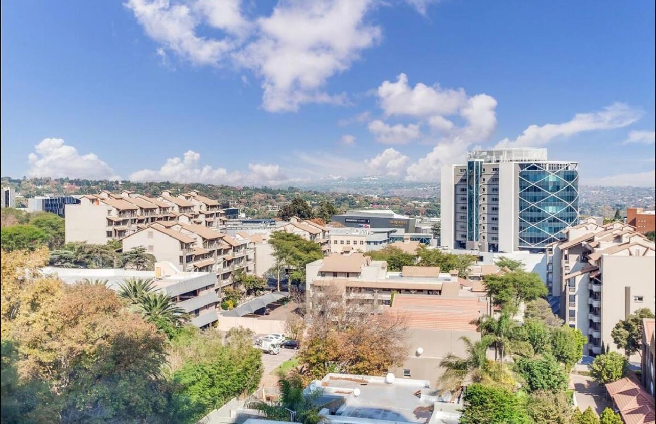 Luxury & Premium Suites Sandton City TWO