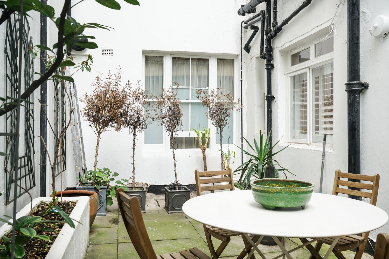 Hububb Luxury Queen's Gate Garden