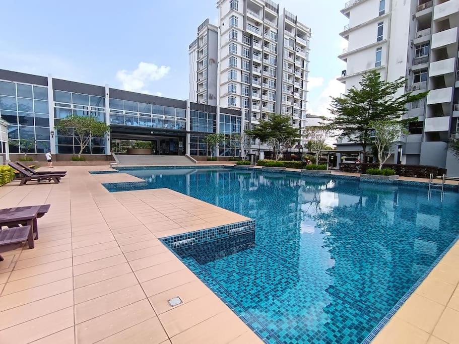 Railway Stylish Homestay (3BR3B) 6pax by Cowidea