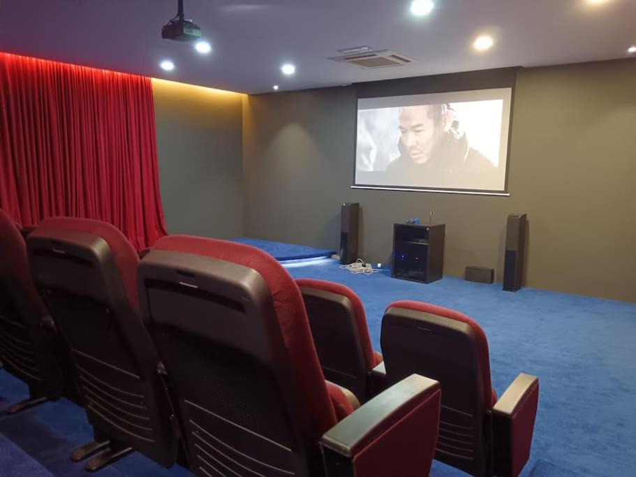 Railway Stylish Homestay (3BR3B) 6pax by Cowidea