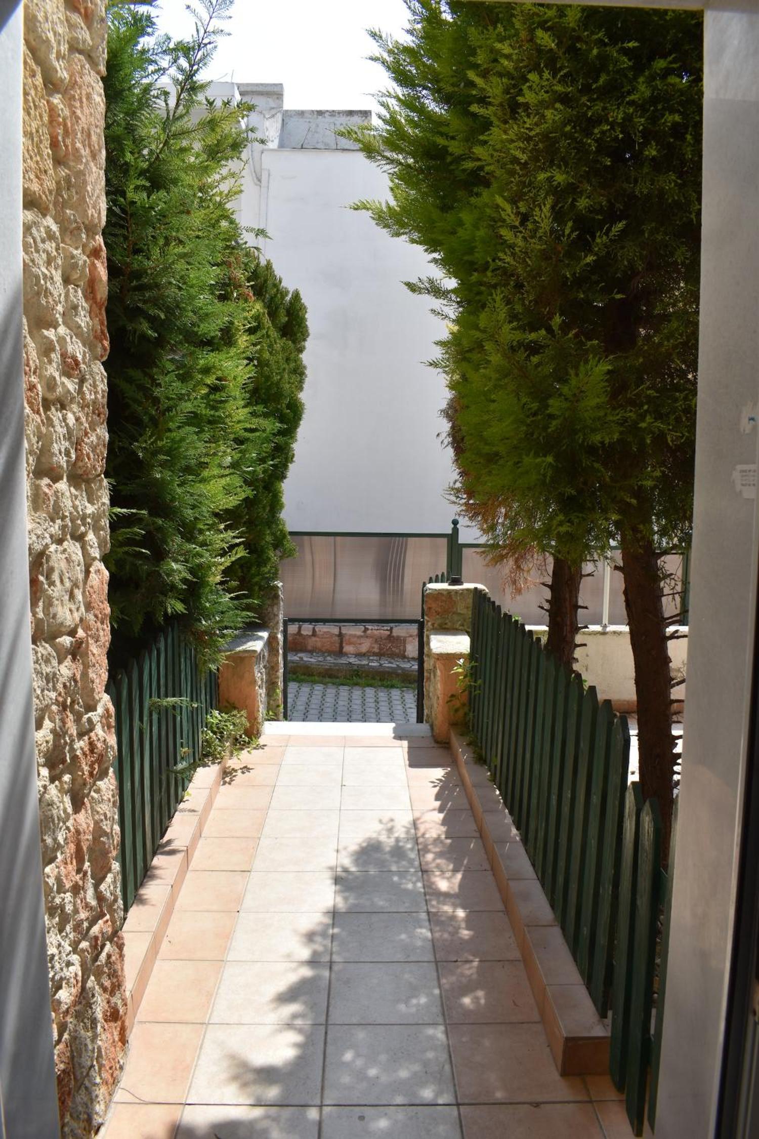 Photo 32