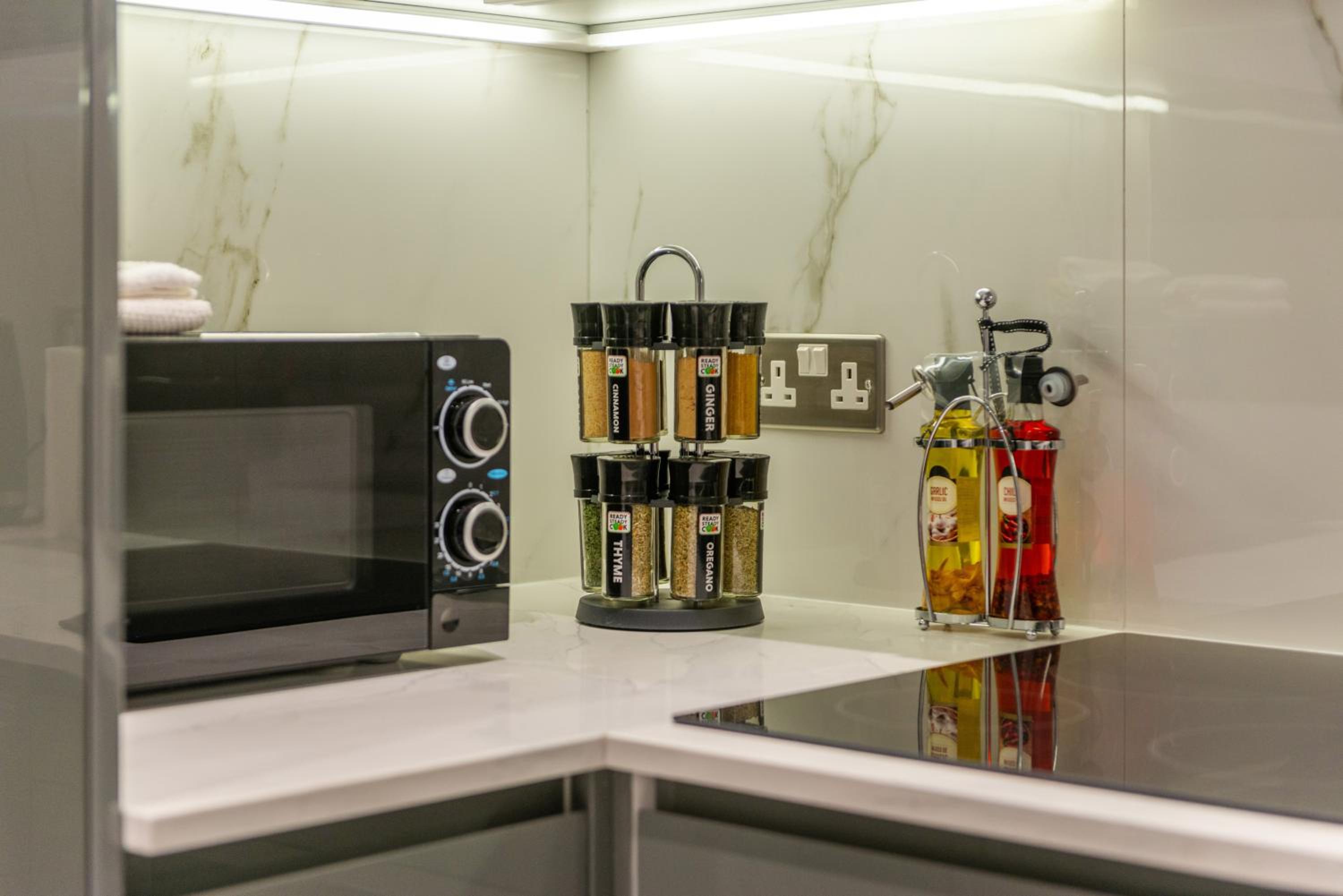 Modern London Luxury 3Bed 3Bathroom Retreat 6HS