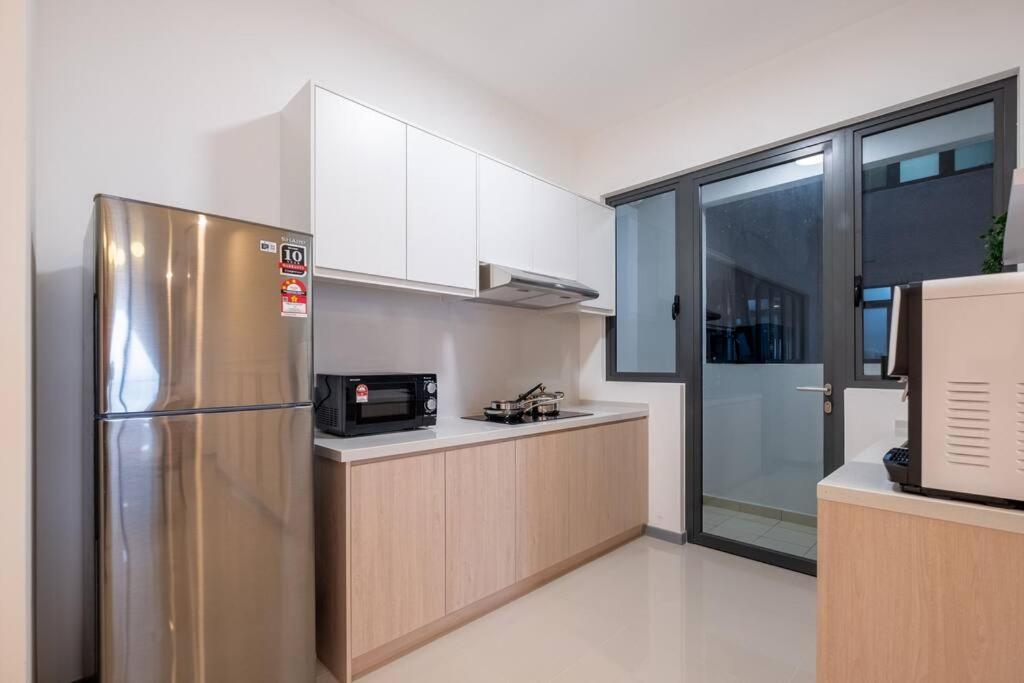 Chic Getaway Sweet Families3BR2Bath8pax, Aeon, MITEC