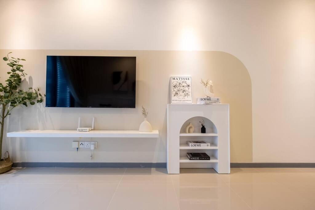 Chic Getaway Sweet Families3BR2Bath8pax, Aeon, MITEC