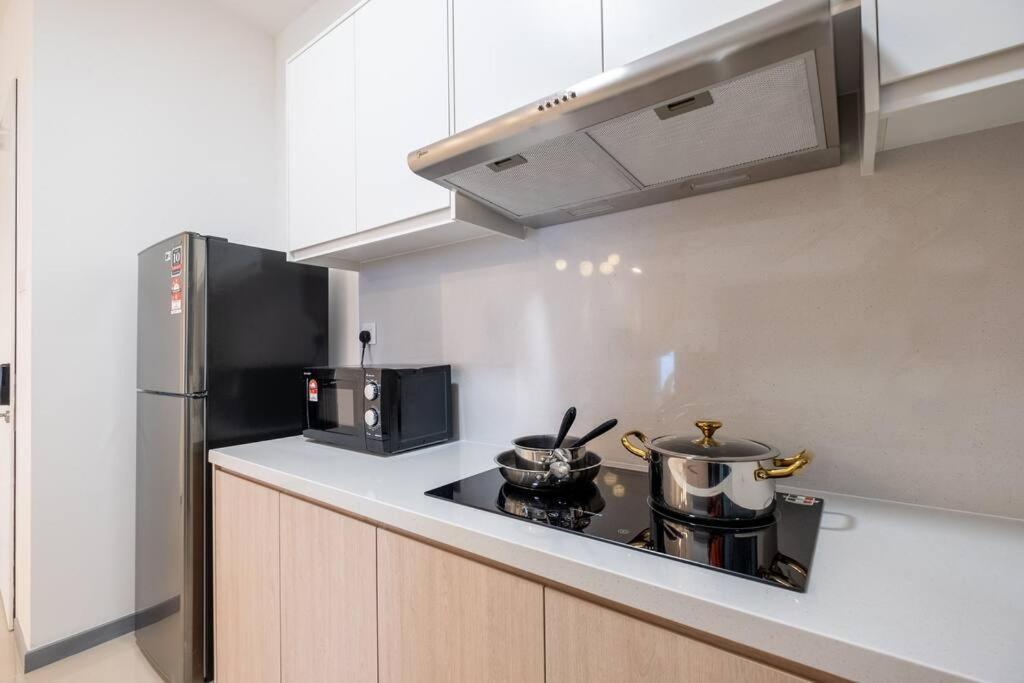 Chic Getaway Sweet Families3BR2Bath8pax, Aeon, MITEC