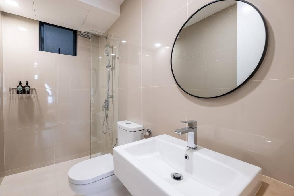 Chic Getaway Sweet Families3BR2Bath8pax, Aeon, MITEC