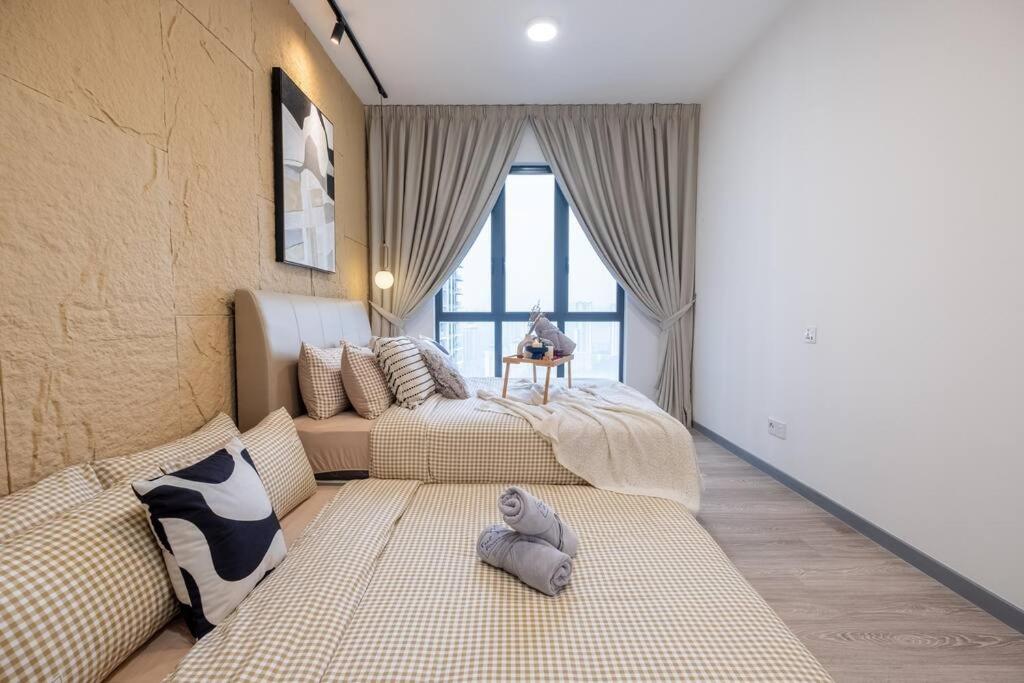 Chic Getaway Sweet Families3BR2Bath8pax, Aeon, MITEC