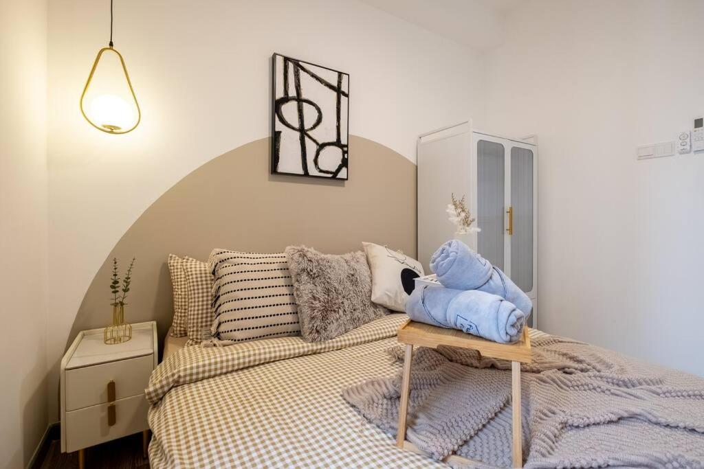 Chic Getaway Sweet Families3BR2Bath8pax, Aeon, MITEC